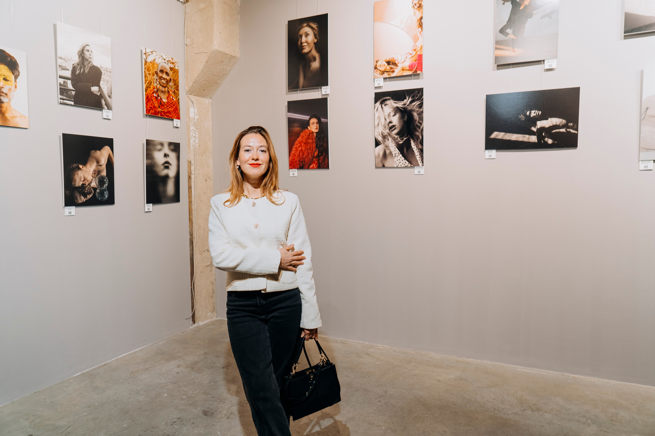 Вернисаж фотовыставки MFamilia «Гармония различий». Организация фотовыставок в Петербурге и Москве, MFamilia (МФамилия)