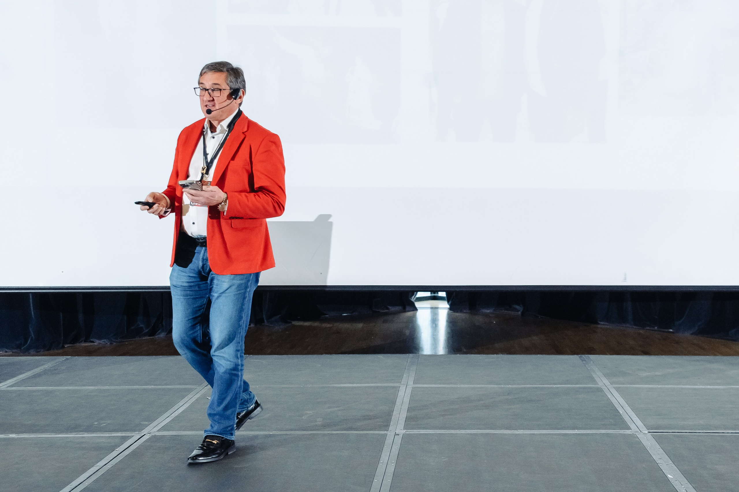 Бизнес-конференция. Фотограф в Екатеринбурге Артём Зайнетдинов