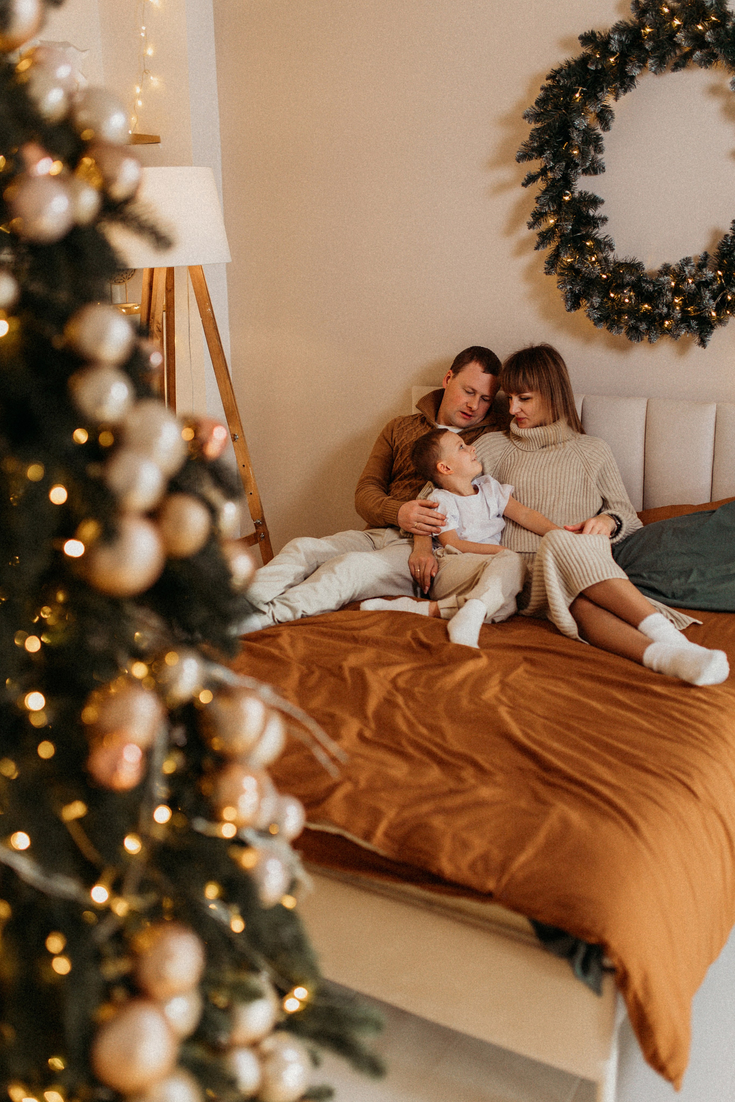 Семейная Новогодняя в студии. Фотограф Тверь. Свадебные, семейные, индивидуальные фотосессии