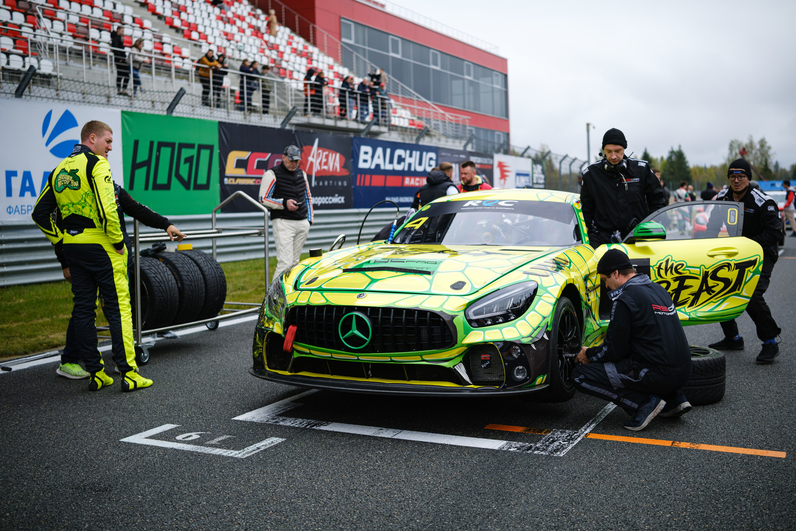 Российская серия гонок на выносливость. Авто и мотоспорт — фотограф Антон Медведев iCoguar