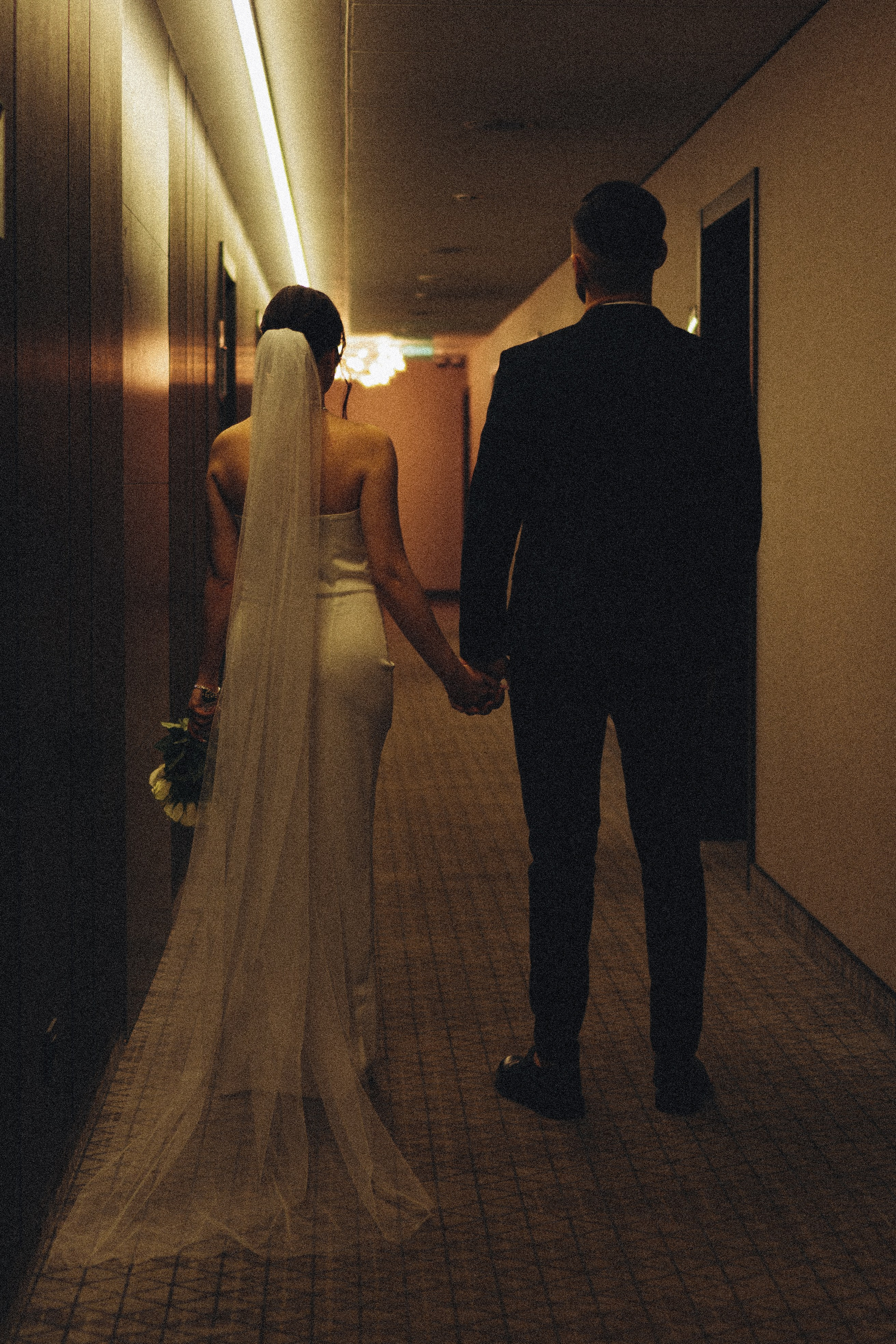 СВАДЕБНАЯ СЬЕМКА СБОРОВ ЖЕНИХА И НЕВЕСТЫ В ОТЕЛЕ И ТАКЖЕ ФОТОСЕССИИЯ В ОТЕЛЕЕ МЕГАПОЛИС БРЯНСК. Профессиональный фотограф, Санкт-Петербург — Виктория Богомолова