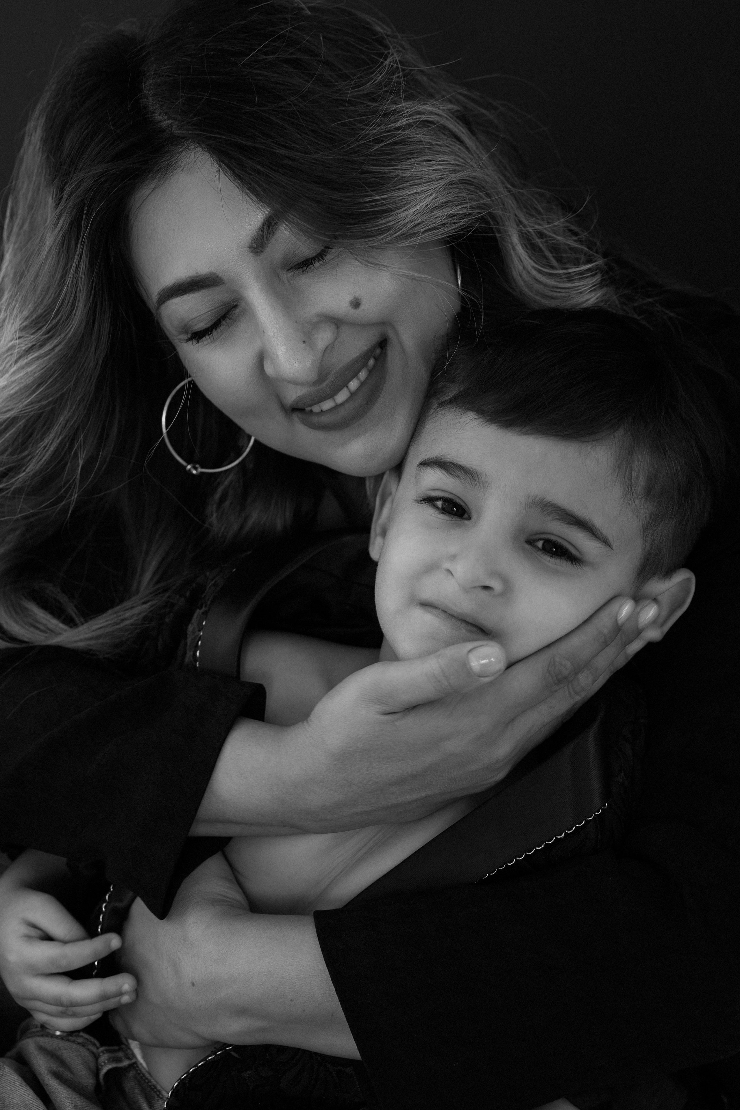 Материнство, семейная съёмка. Юлия Амели — фотограф беременности и материнства во Владивостоке