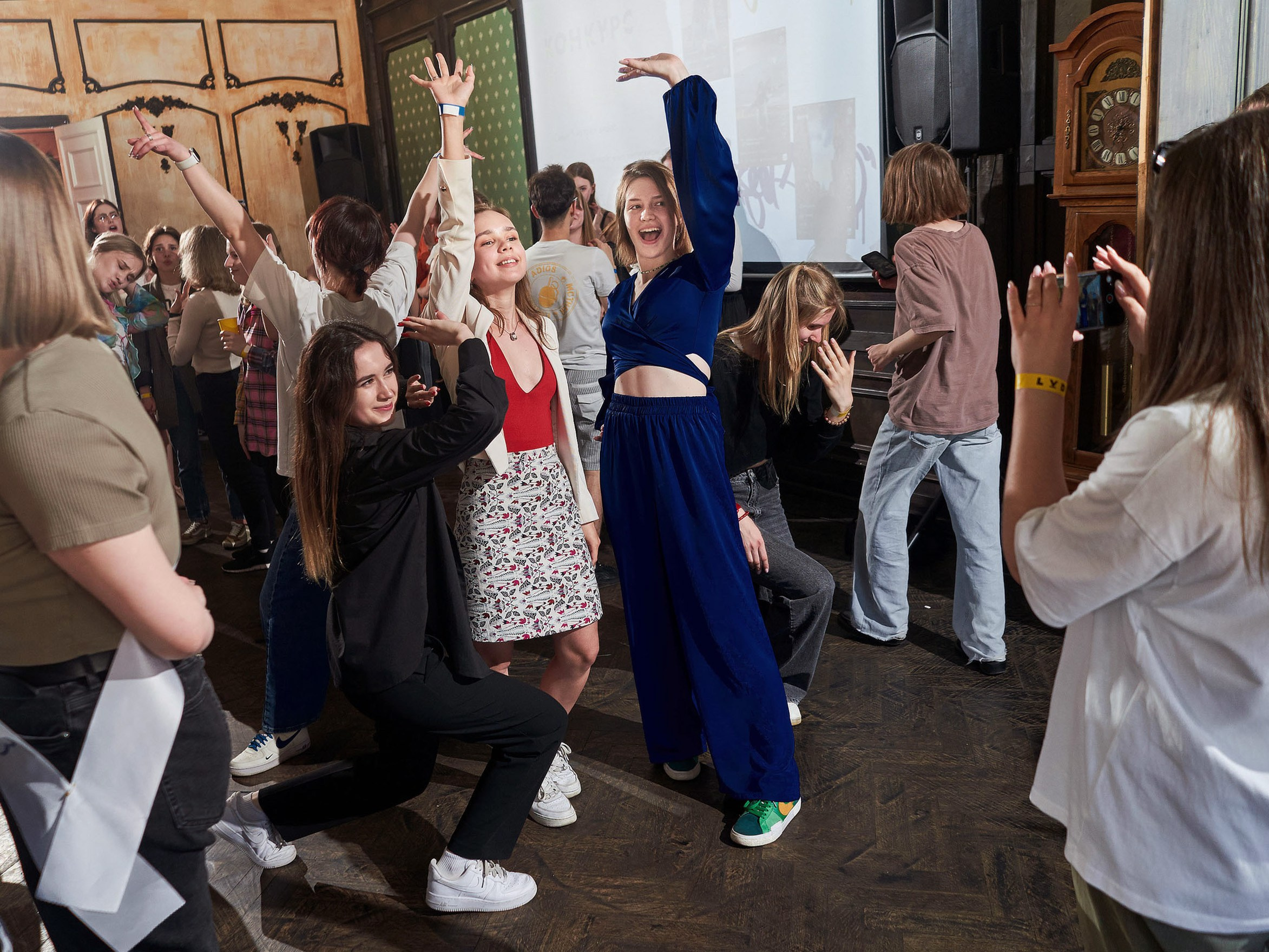 Выпускной в школе LUDI. Фотограф в Москве Нафиков Руслан. Репортажная съемка, Портрет