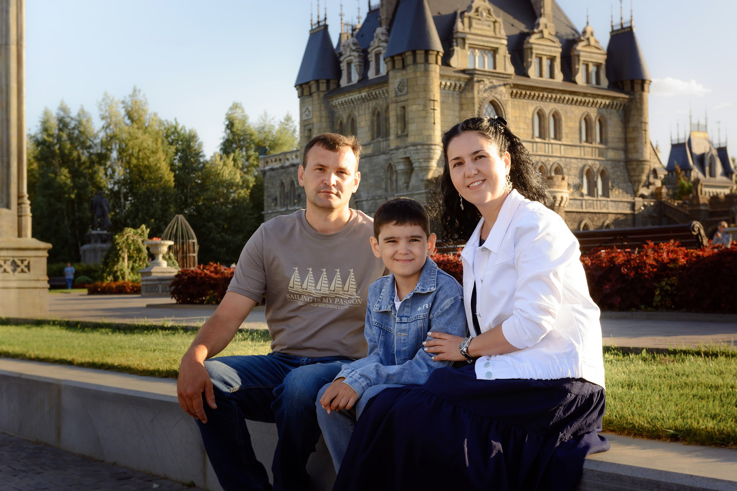 Семейная фотосессия у Замка Гарибальди. Фотограф Оксана Сафонова г. Тольятти