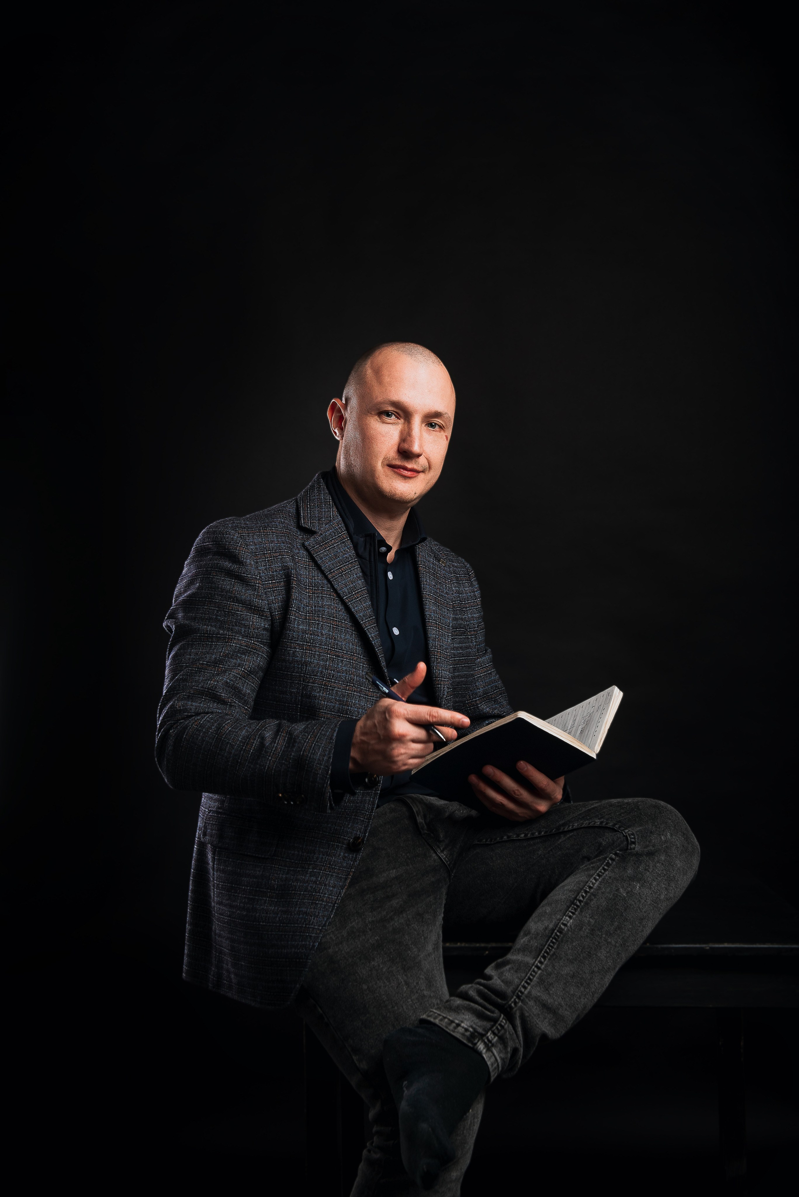 В студии. Свадебный и репортажный фотограф