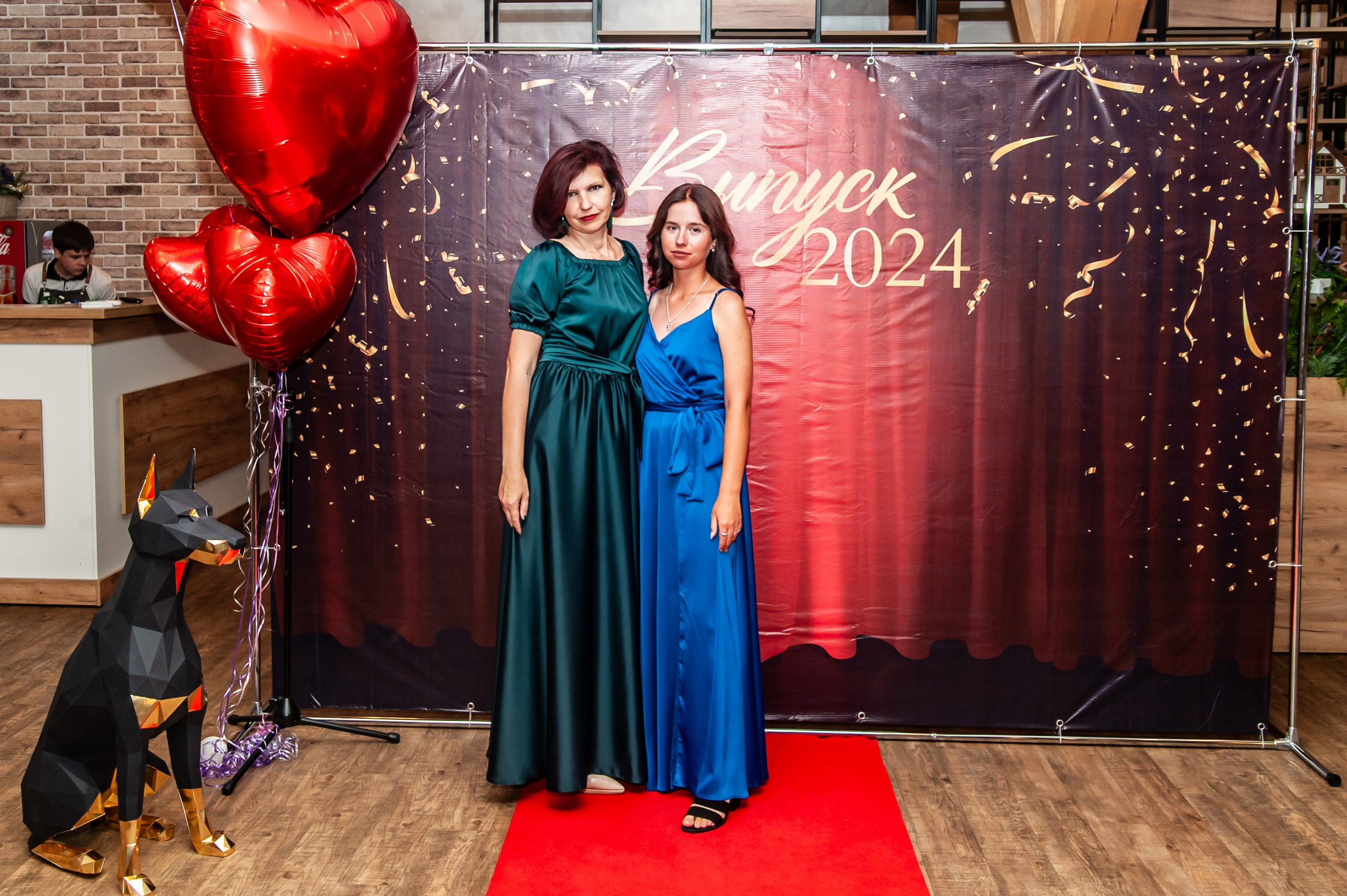 Выпускной МАОУ СОШ № 17 им. Эдуарда Есаяна. Свадебный и семейный фотограф Денис Лукьянов в Краснодаре, Краснодарском крае и Республике Крым