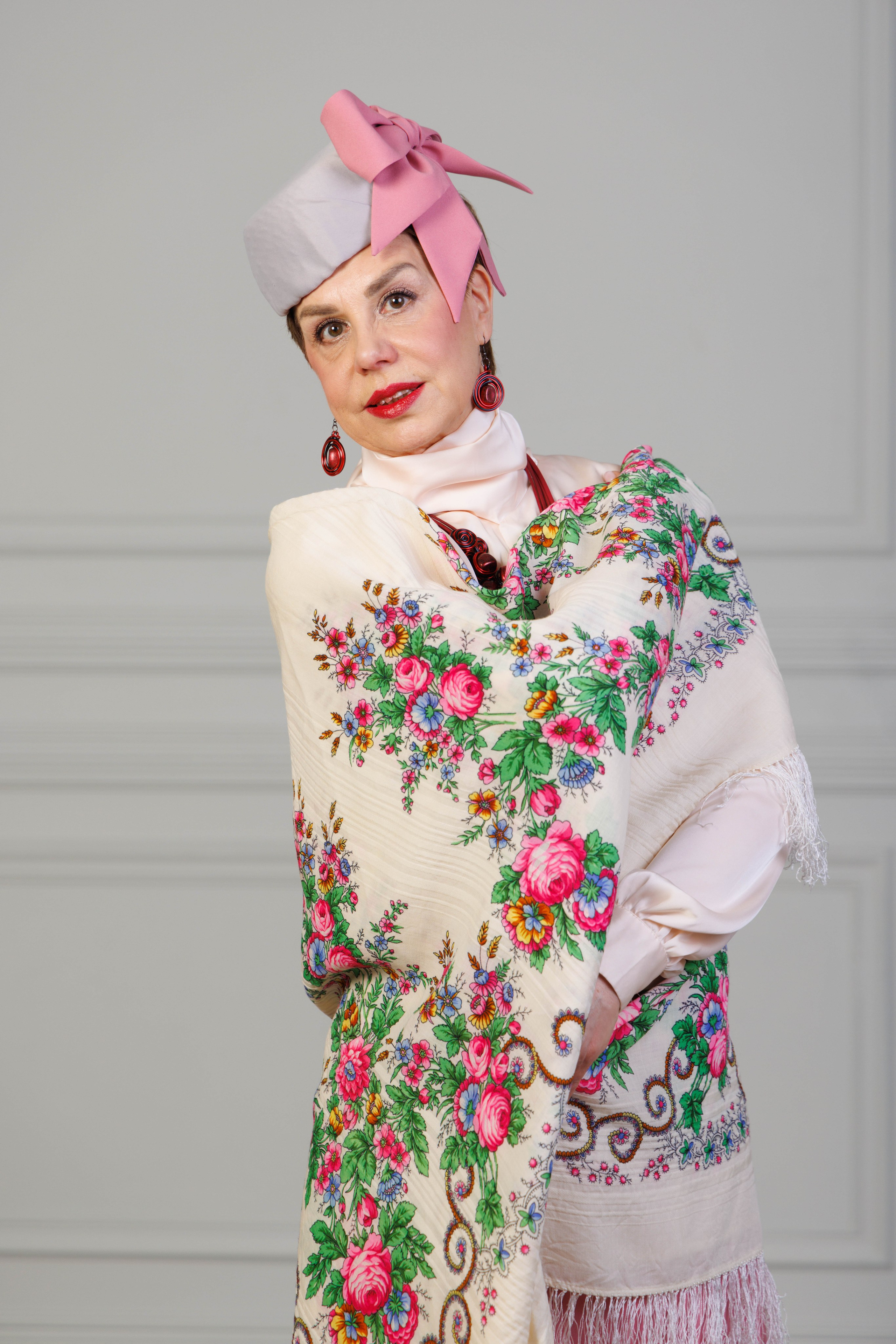 Фотосессия для аукциона, 2025. Коллекционер и искусствовед Олеся Ястребова