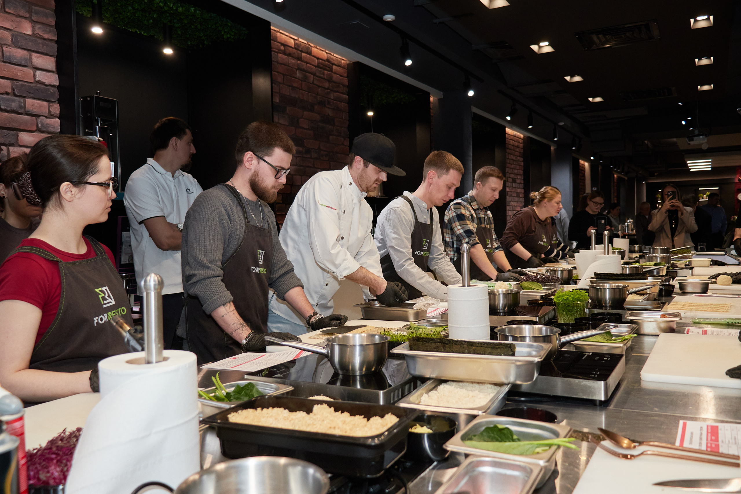 Мастер Класс паназиатской кухни ResFood — Курсант Нурадинов. Фотограф Красноярск | Ховрин Иван | Свадьбы, Мероприятия, Фотосессии