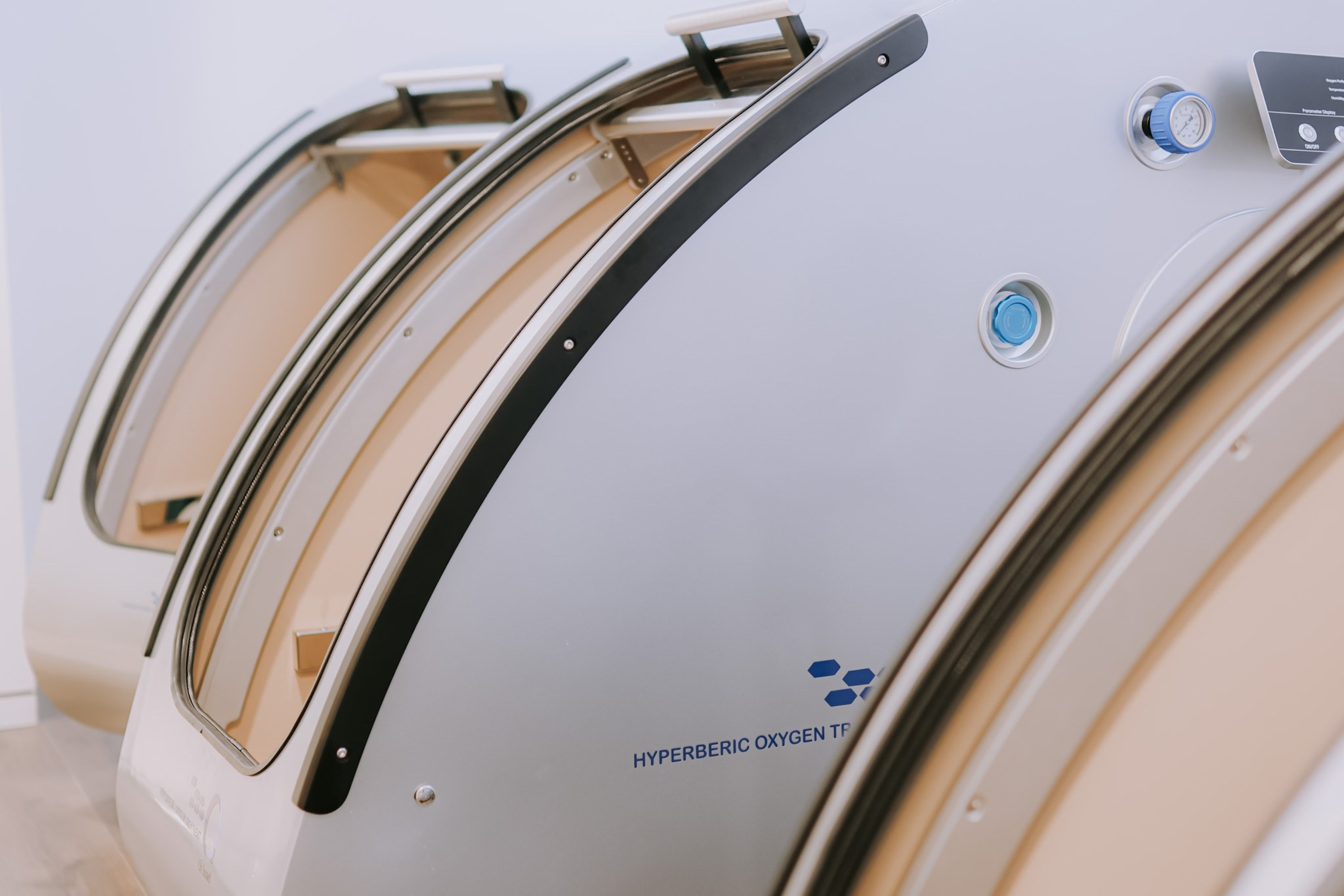 CRYOMEDIX / Emilia Digital. Photographer in Israel Alice Milchin