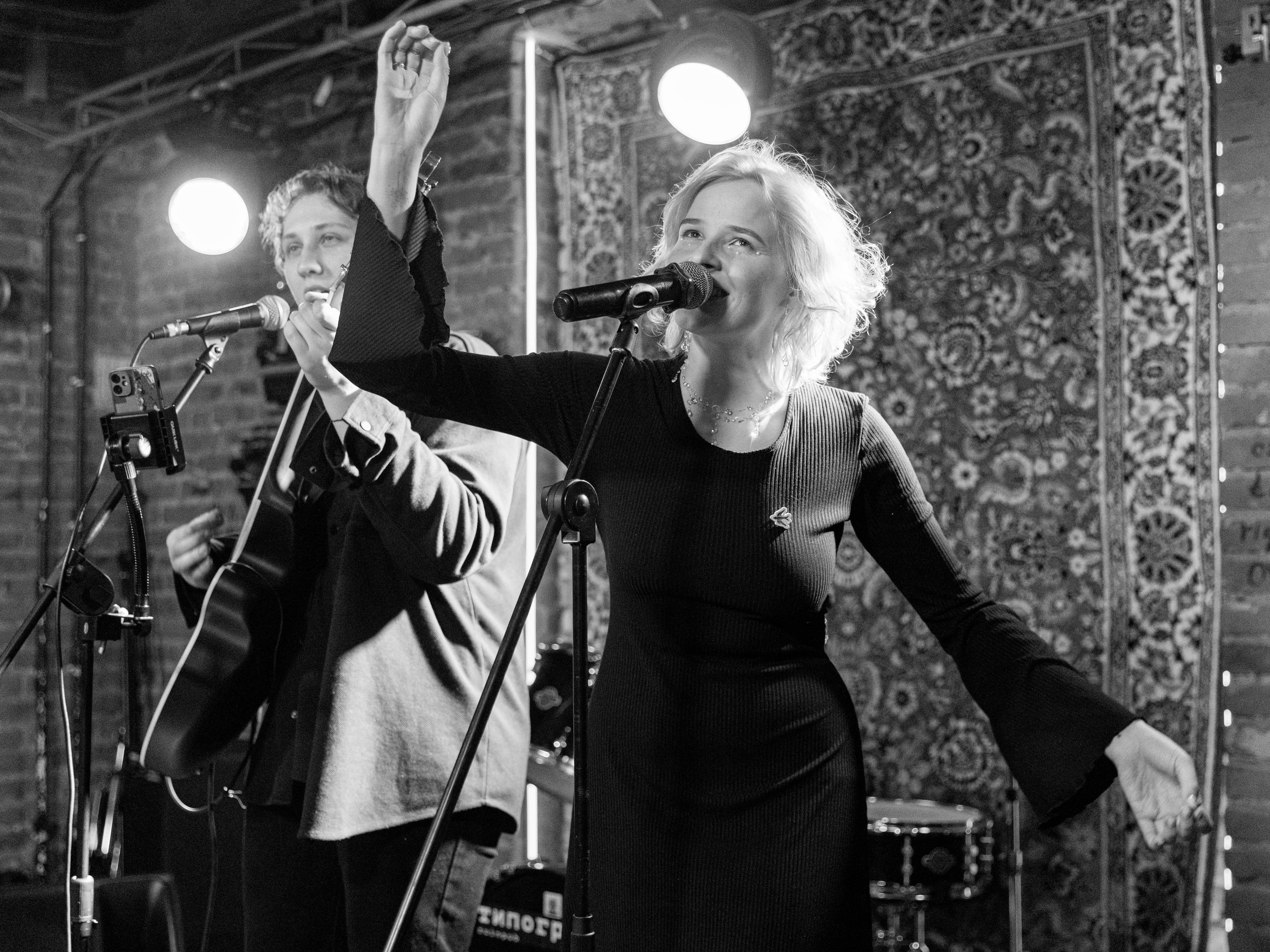 Концерт Огнева и Аня из Питера. Репортажный фотограф в Новосибирске Алена Помазунова