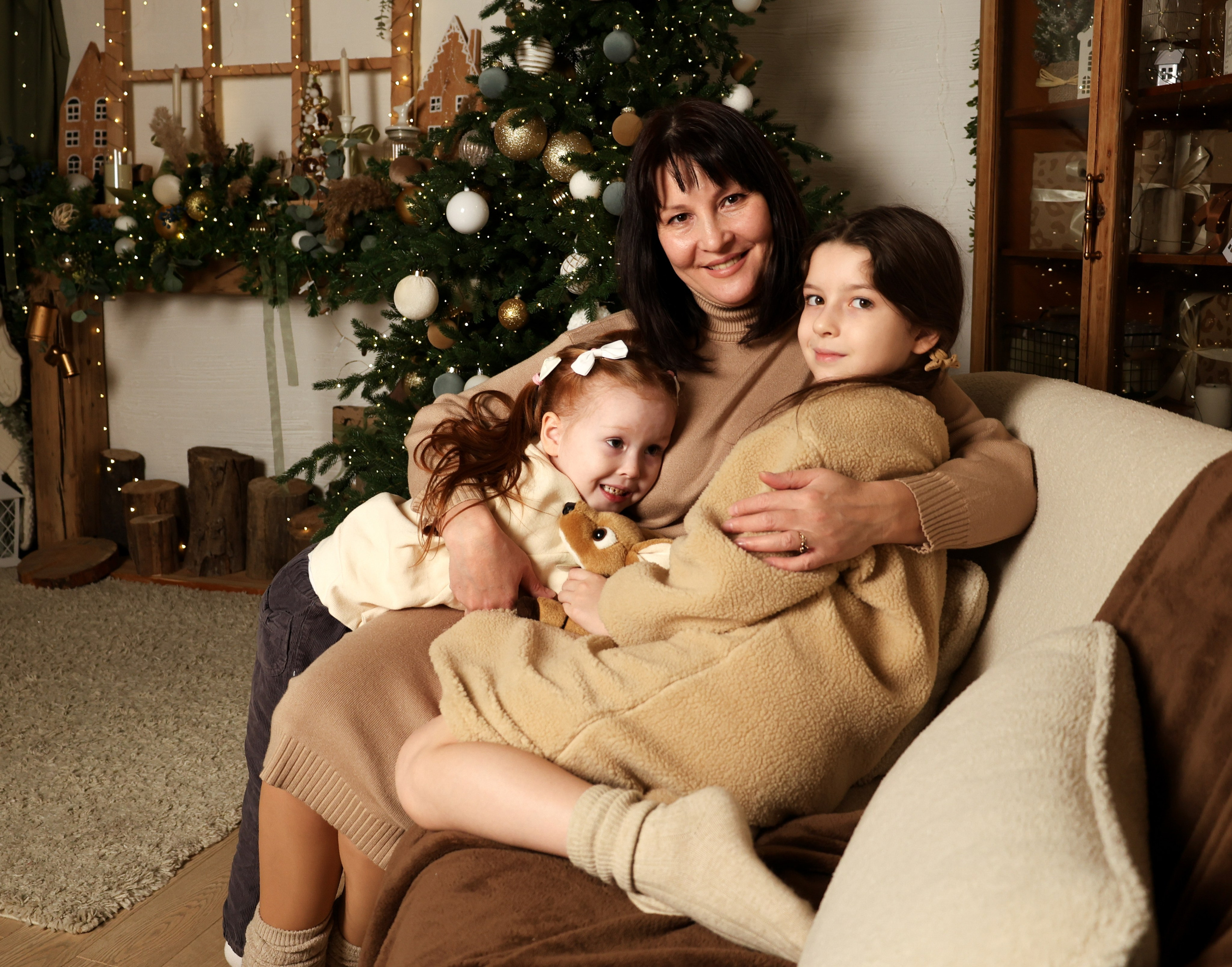 Семейная новогодняя съёмка Елена, Лиза и Лера. Tatiana Shumskaya