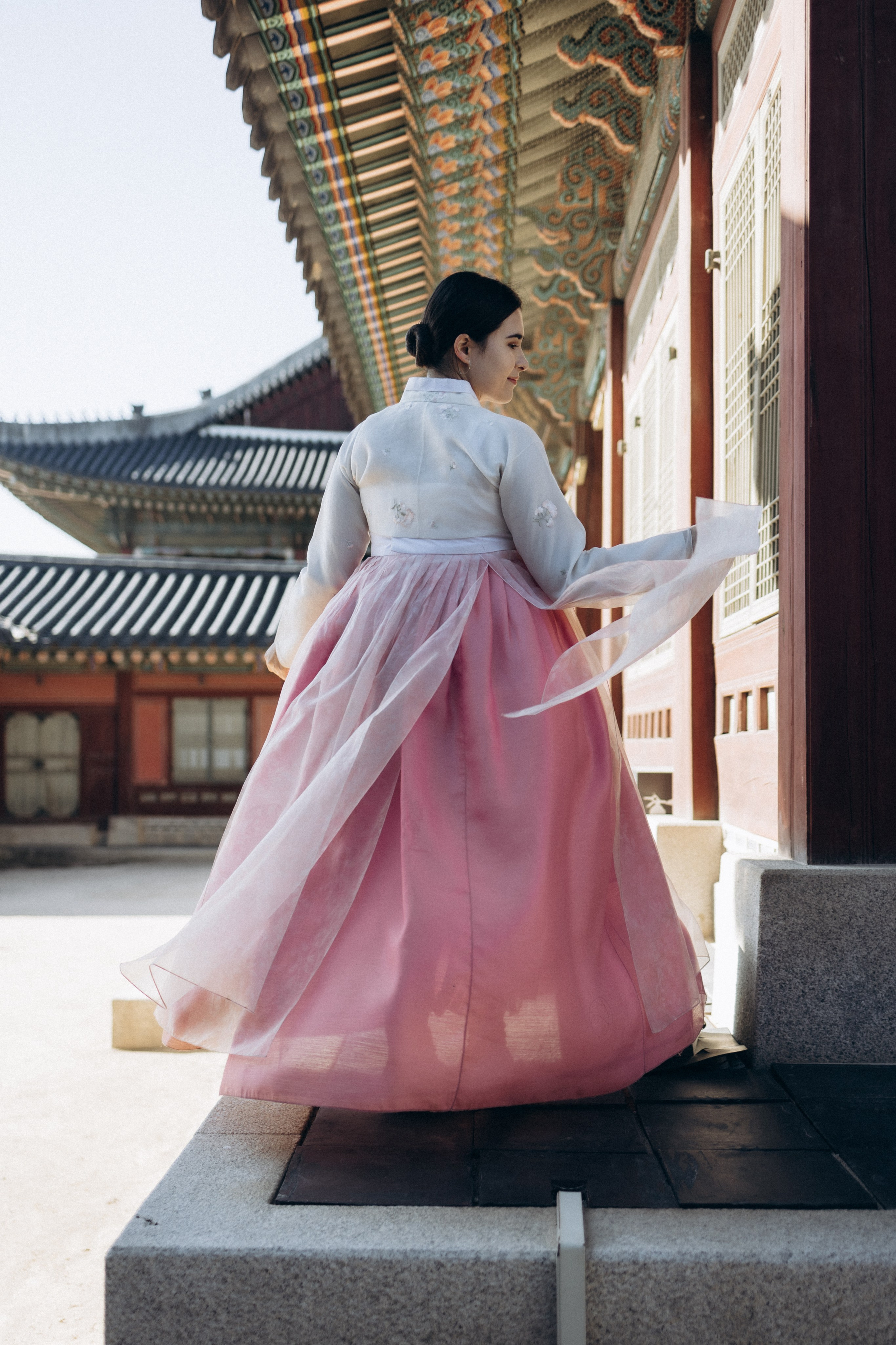 Фотосессия Маши и Саши в ханбоках. Фотограф Артем Бросов в Санкт-Петербурге и Дубае