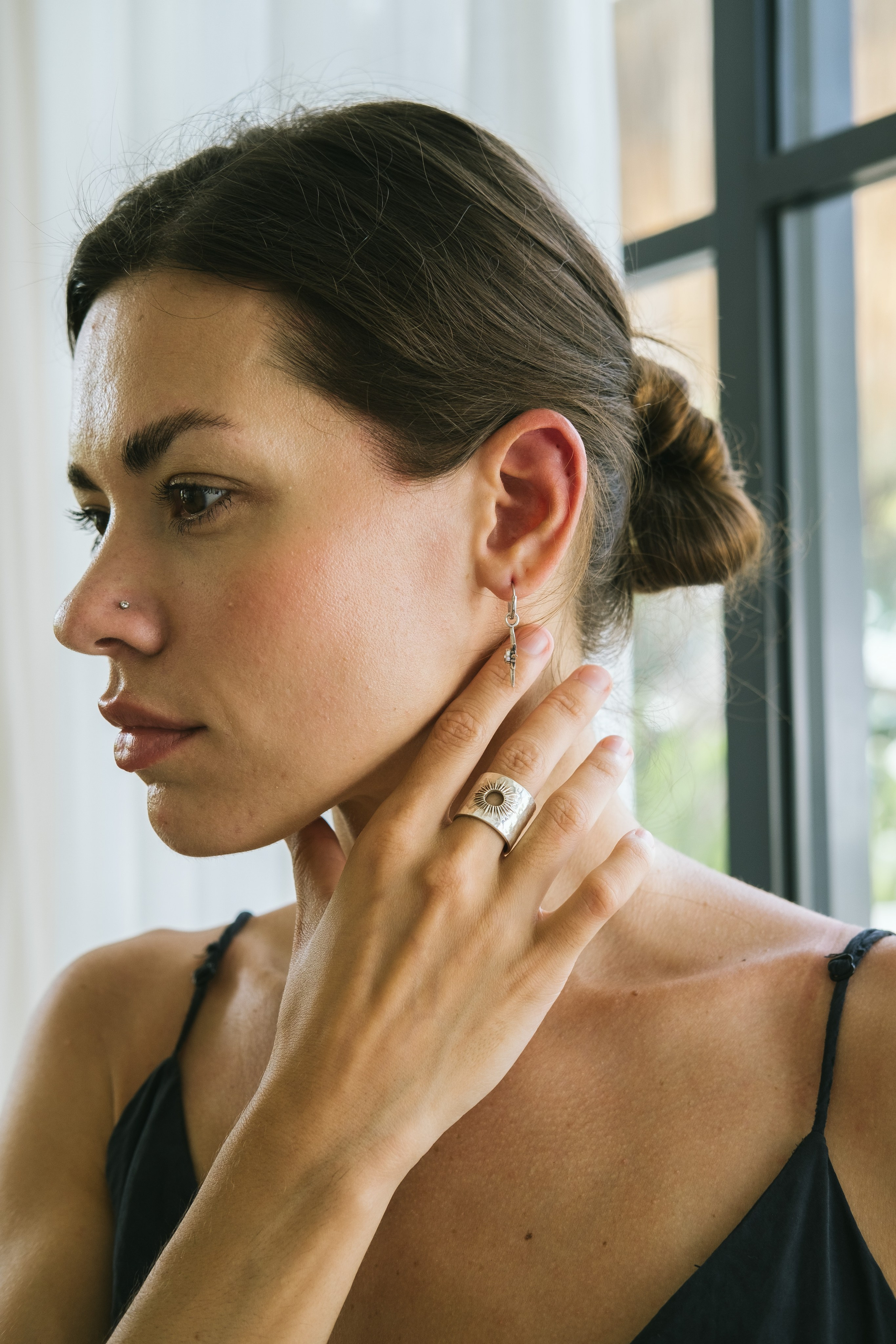 Украшение на модели. Фотограф на Бали|Свадьба на Бали