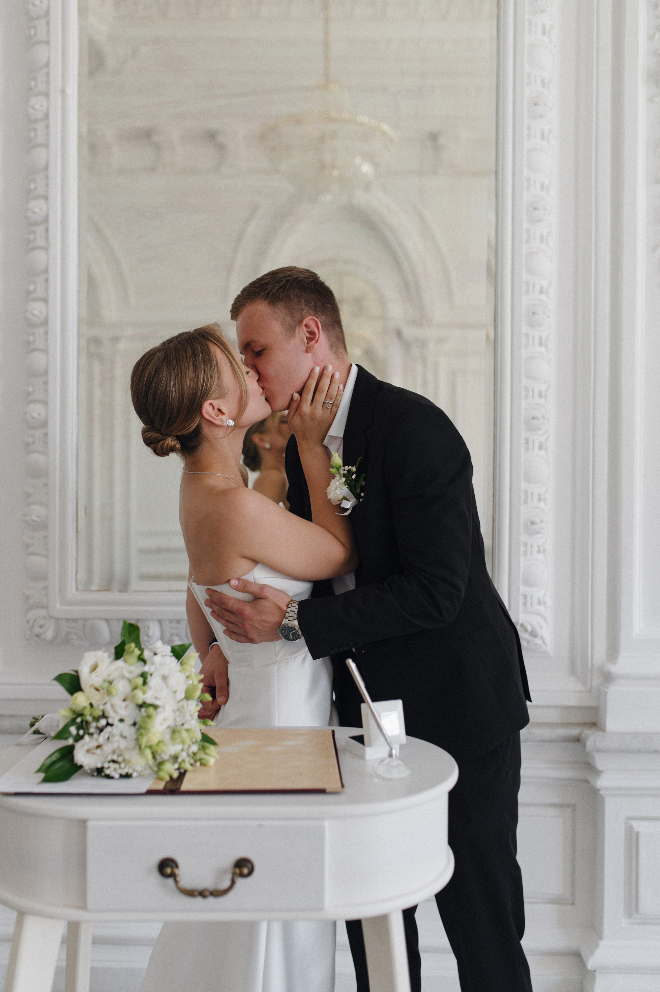 Полина и Егор. Особняк Спиридонова. Свадебный фотограф Москва и Санкт-Петербург. Анастасия Чудина