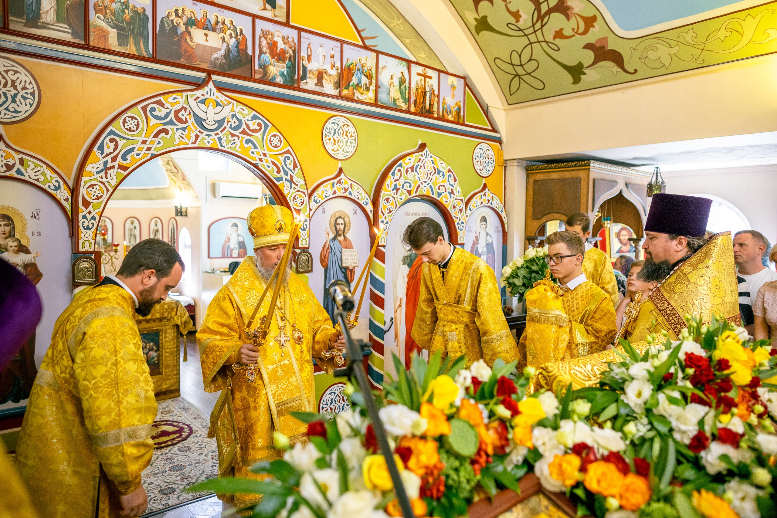 Митрополит Василий. 10 лет Храму Святителя Спиридона Тримифунтского. Фото и видеосъемка любых мероприятий в городе Краснодаре и Краснодарском крае. Щеколдин Антон
