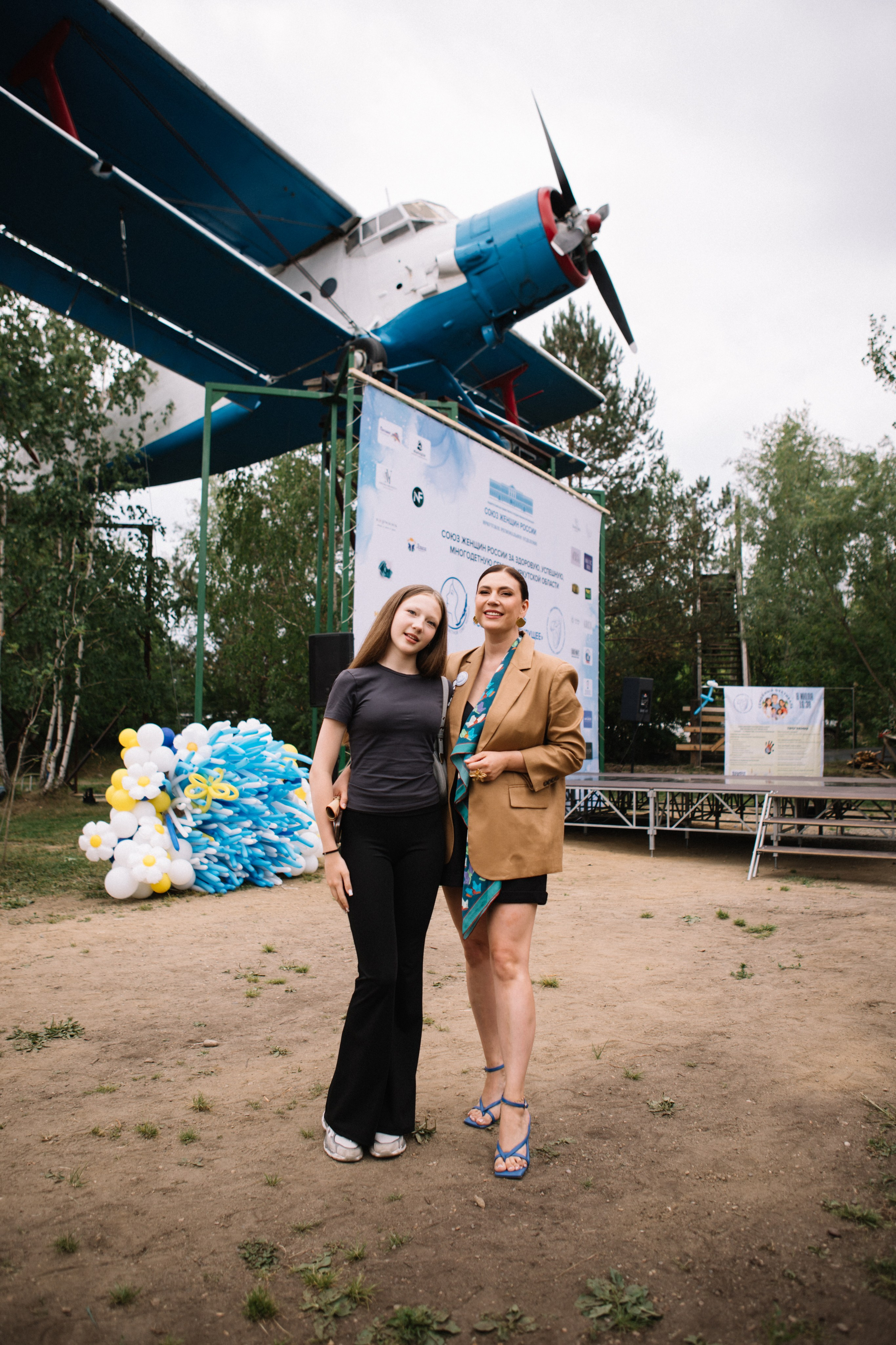 Фестиваль к Дню семьи, любви и верности. Фотограф в Иркутске Анастасия Кись. Студийная фотосессия беременности в тканях Иркутск. Семейная фотосессия, ПОРТРЕТ «ПОКОЛЕНИЕ»