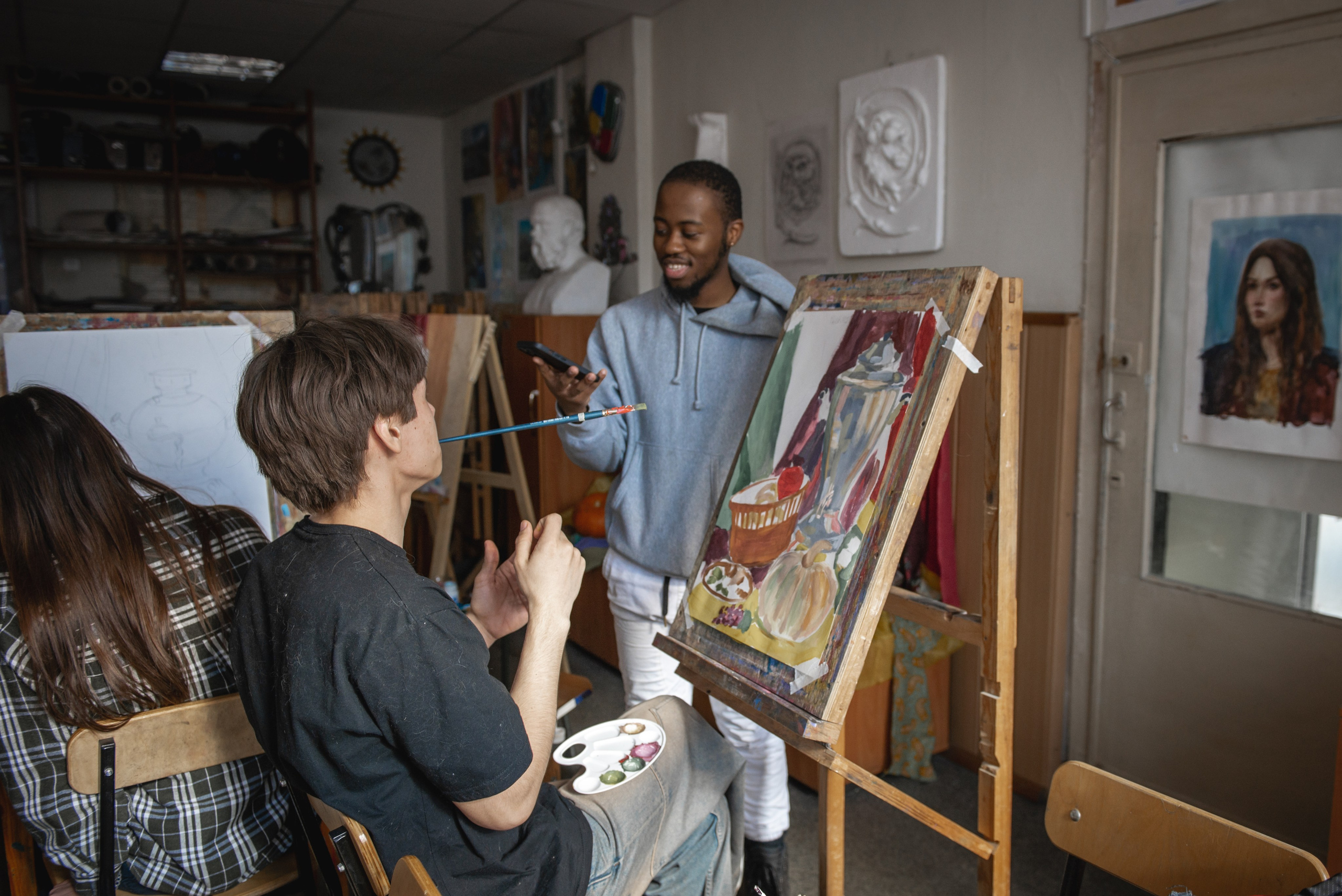 В мастерской. Фотограф Алёна Липатова. Репортаж. Портрет. Москва