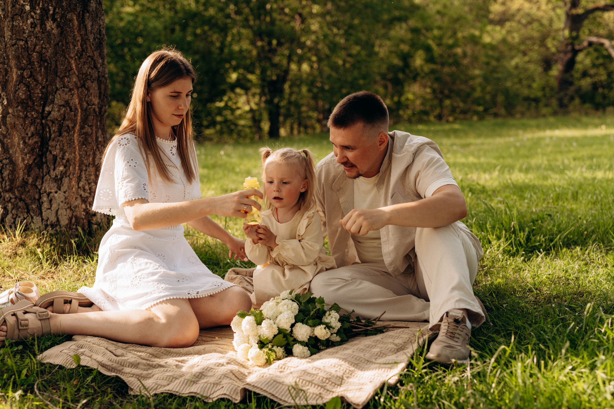 Прогулка Данилы, Алёны и Арины. Свадебный и семейный фотограф в Калуге Анна Киреева