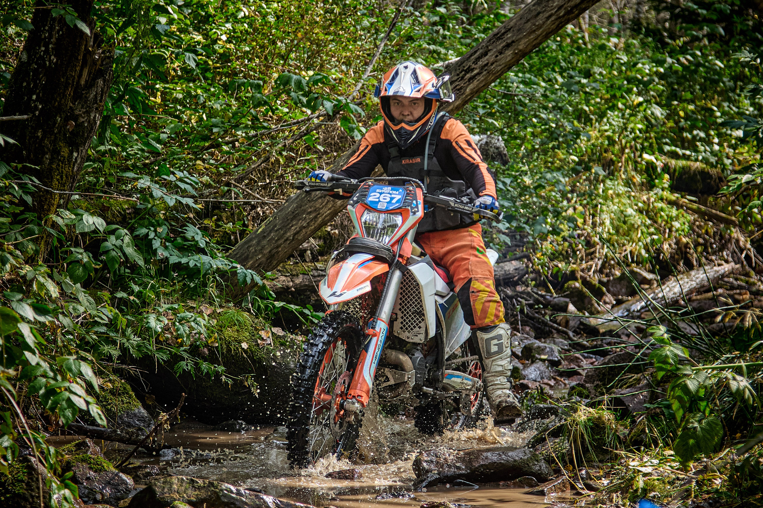 БУРЕЛОМ 2025 чемпионат Сибири по Эндуро. Фотограф Москва Concerts photo / Fashion photо