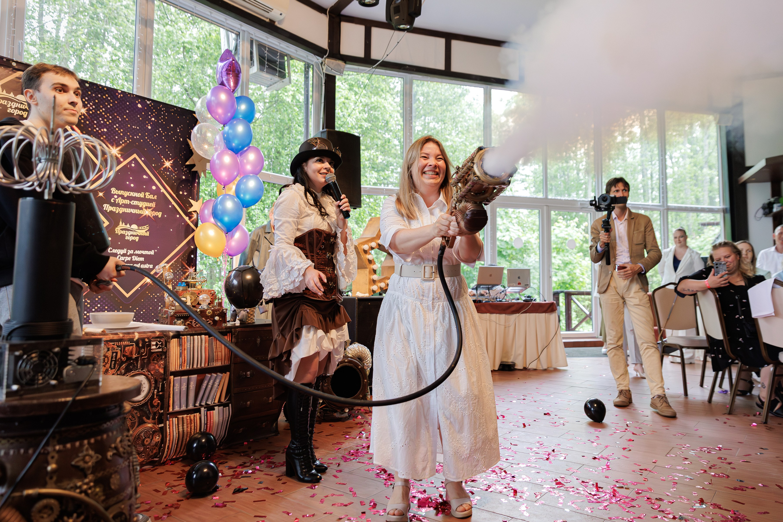 Драгунский выпускной. Маша Гонтарь Семейный домашний репортажный фотограф в Санкт-Петербурге
