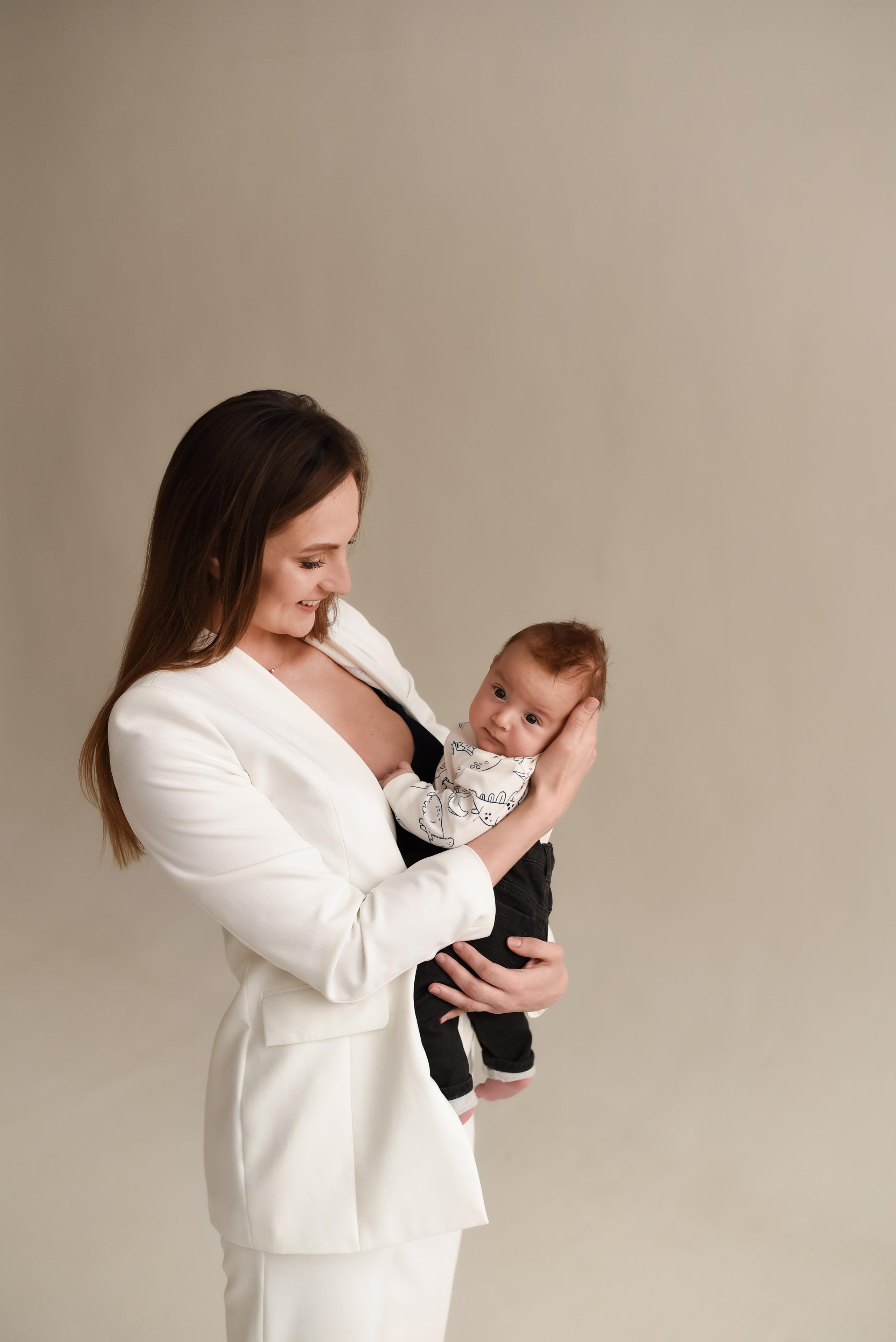 Фотосессия мама и малыш Ревда