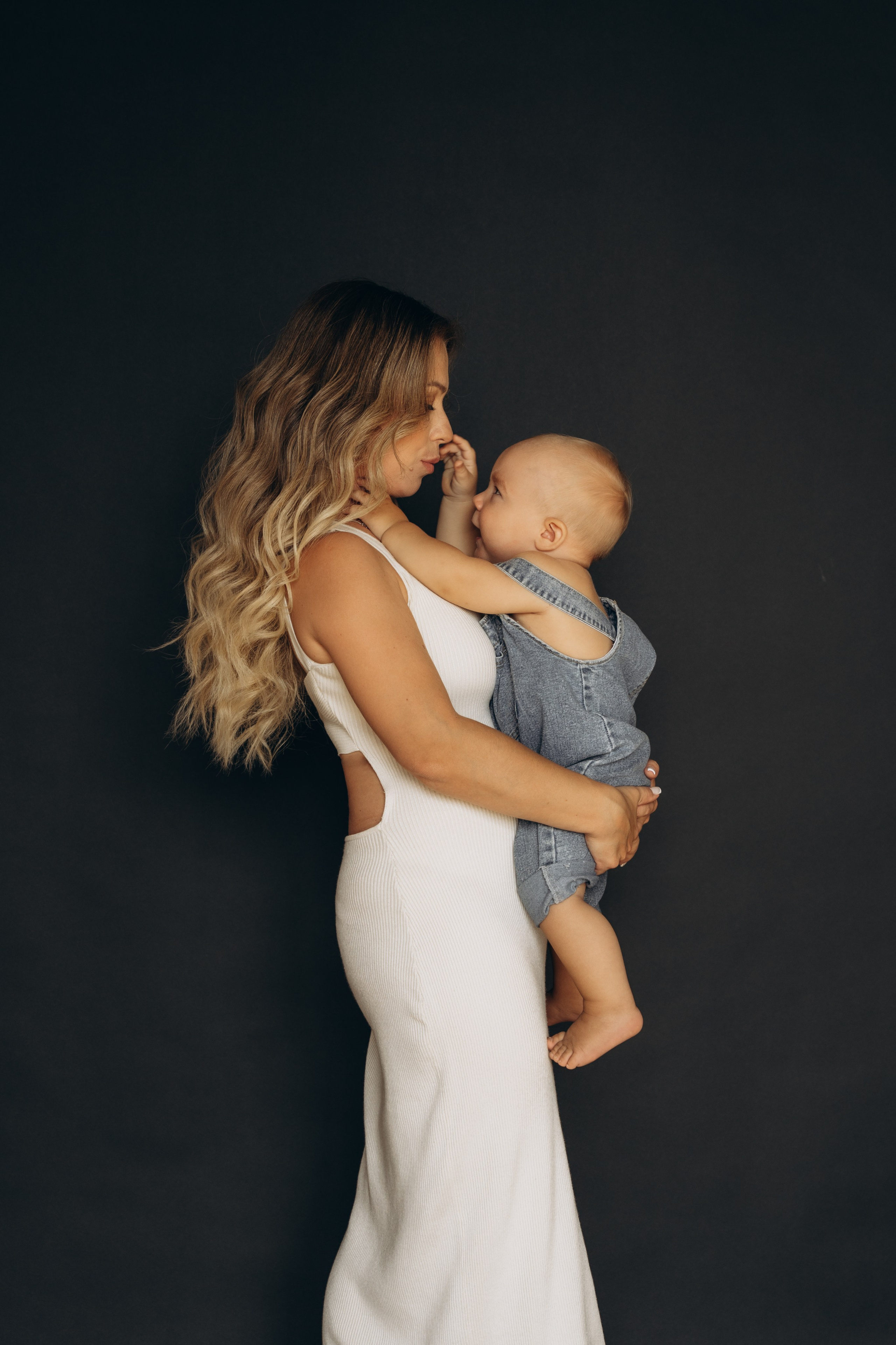 Мама и сыночек. Семейный фотограф Москва. Фотограф беременности и материнства Москва