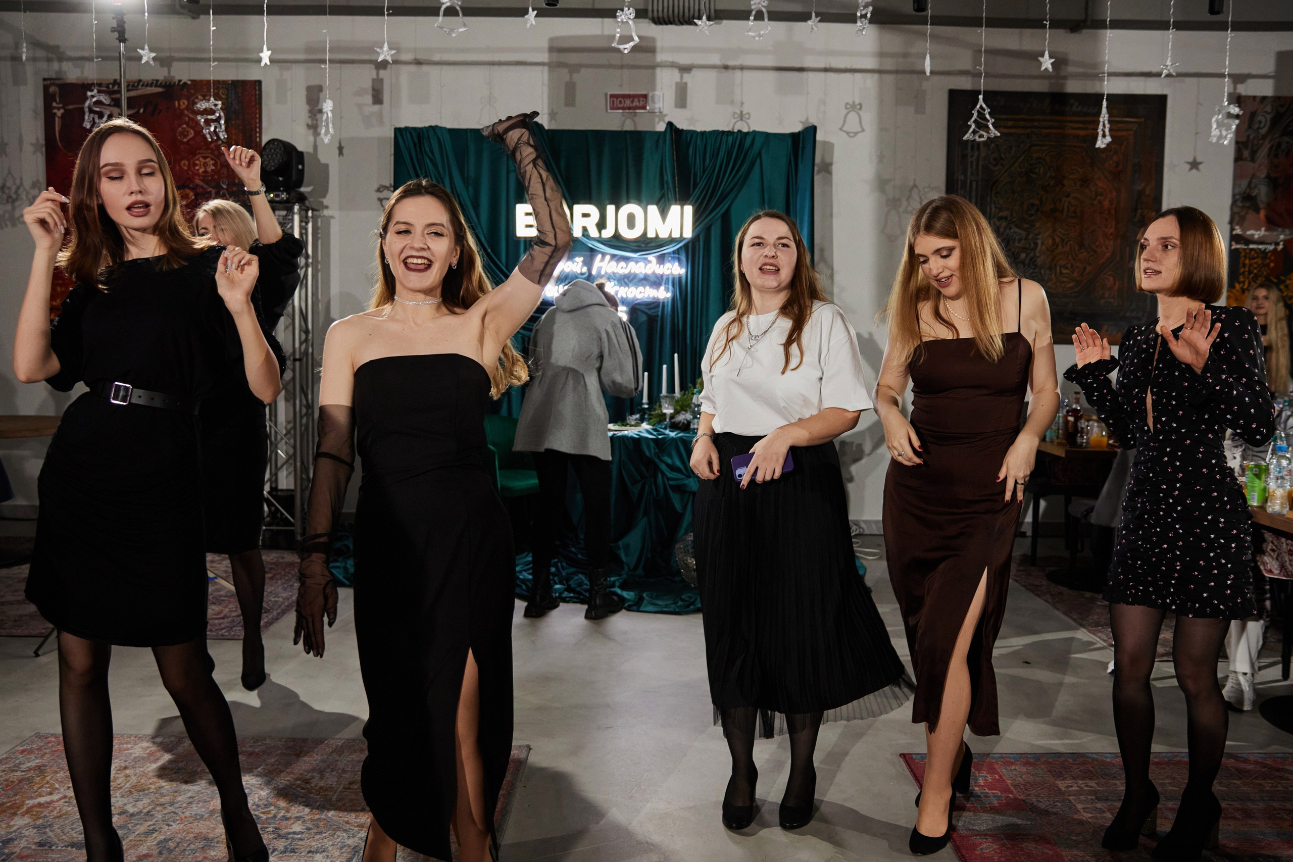 Корпоратив Боржоми. Свадебная, репортажная фотосъемка и видеосъемка в Минске. Илья и Юлия Ширмановы. Фотограф | Видеограф | Минск
