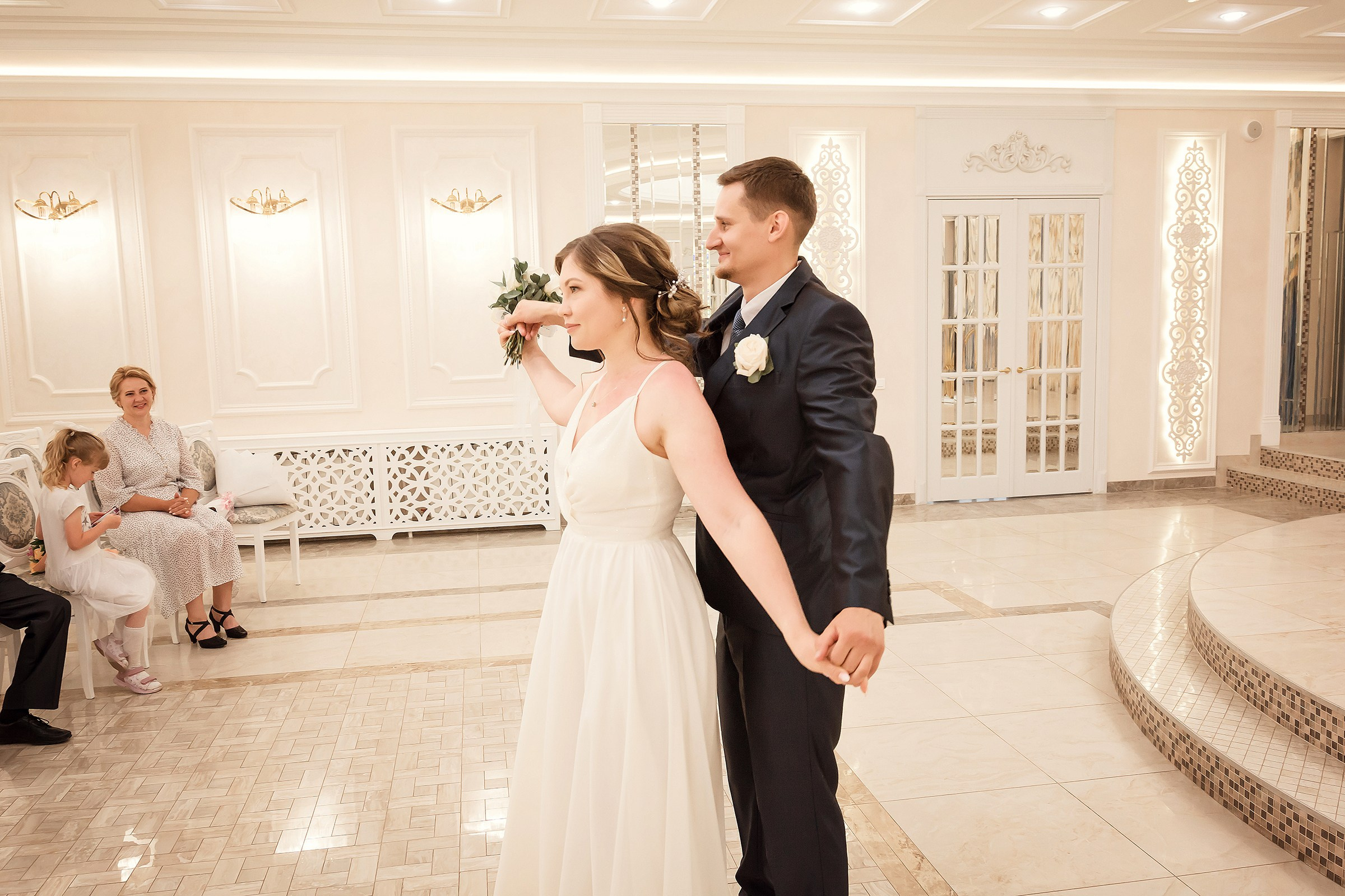 Свадебная фотосъемка ЗАГС. Фотограф Оксана Сафонова г. Тольятти