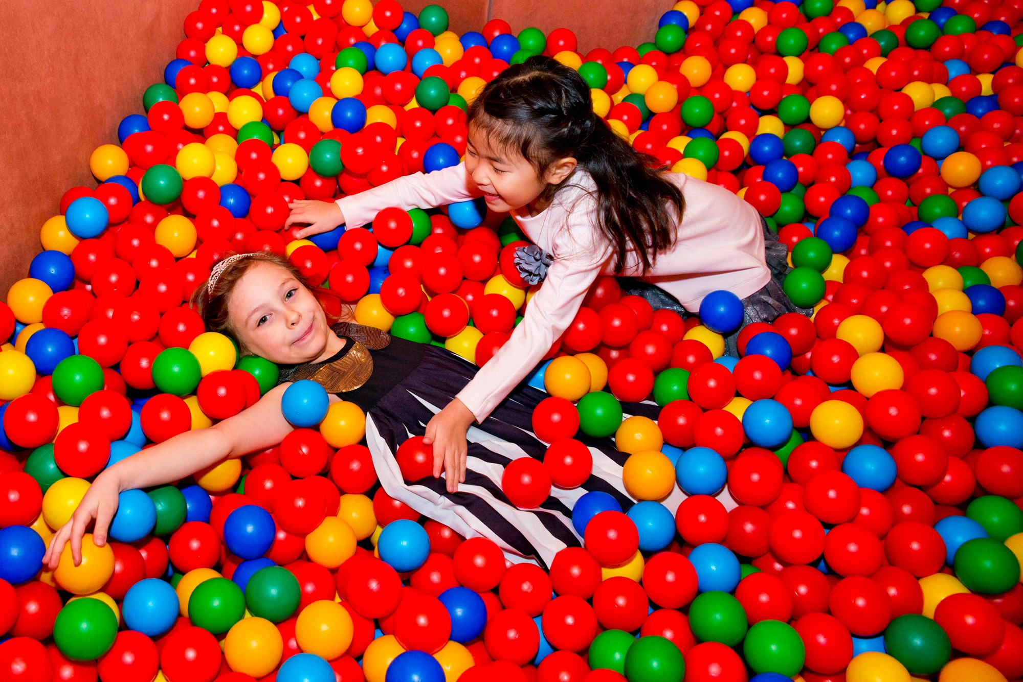 Детский праздник. Anzhina1.wfolio.pro