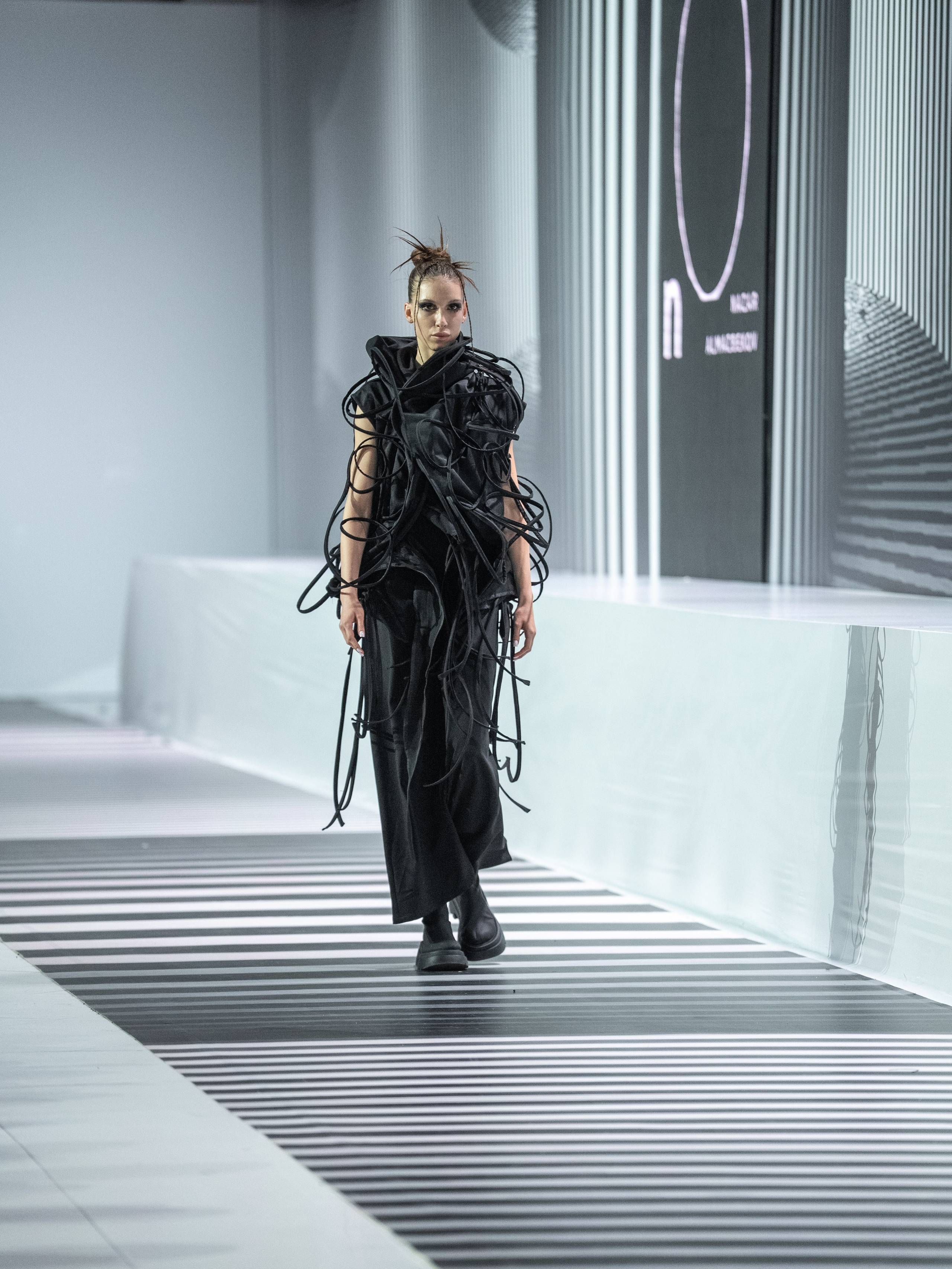 NAZAR ALMAZBEKOB (Кыргызстан). Сайт Алматинского НЮ АРТ, будуар и фэшн фотографа Дениса Карпенко