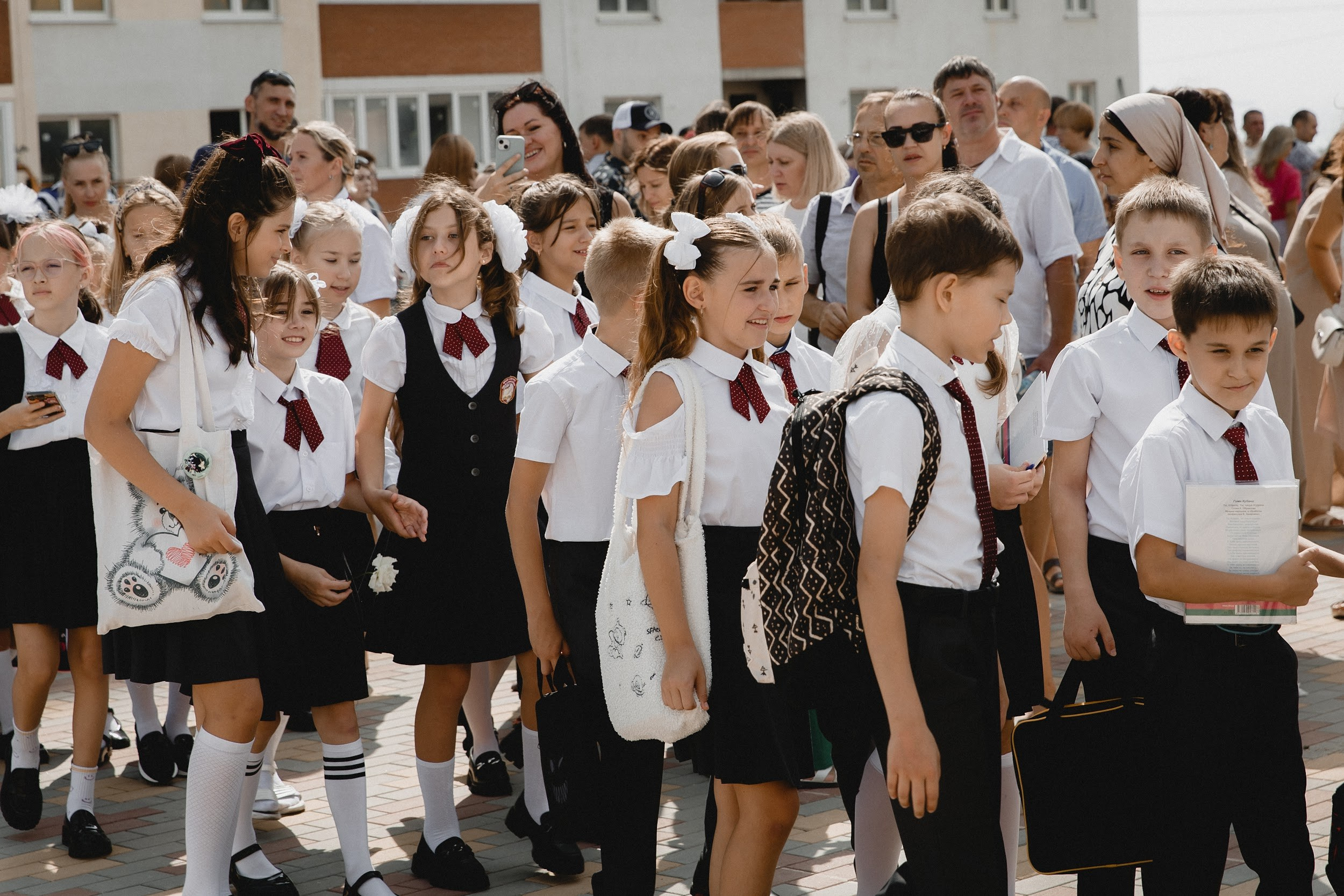 4 класс 11 школа. Выпускные альбомы Натальи Бутко: Новороссийск, Анапа, Геленджик