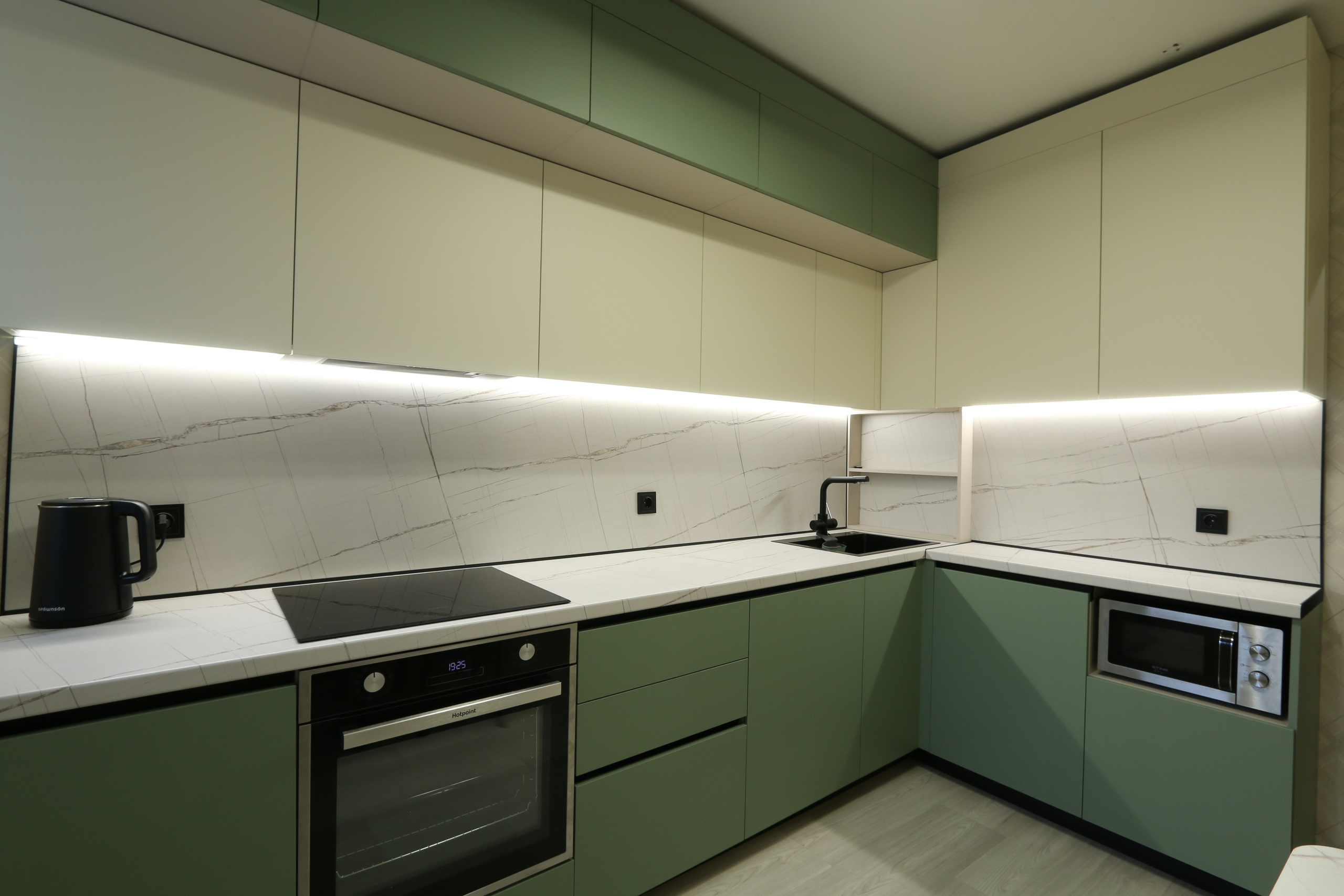 Ул. Костычева 20. Мебельное ателье РАУМАН