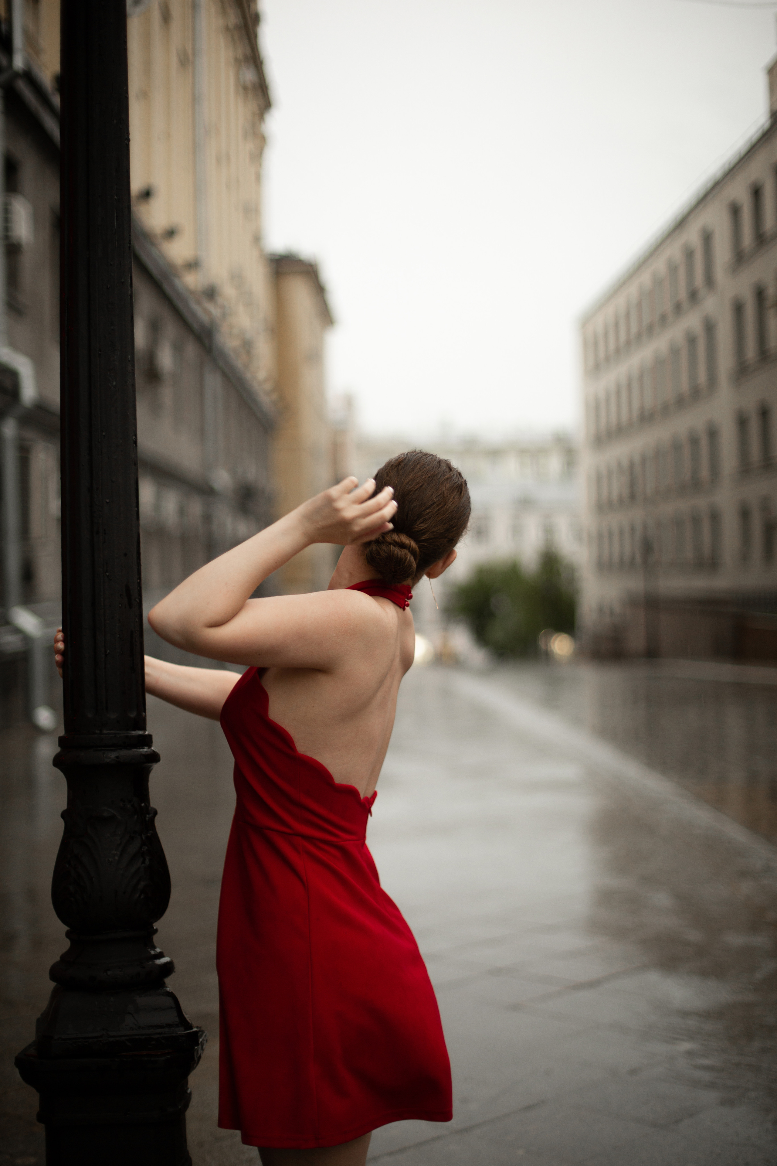 Полина под дождем. Мария Маркова детский и семейный фотограф в Москве