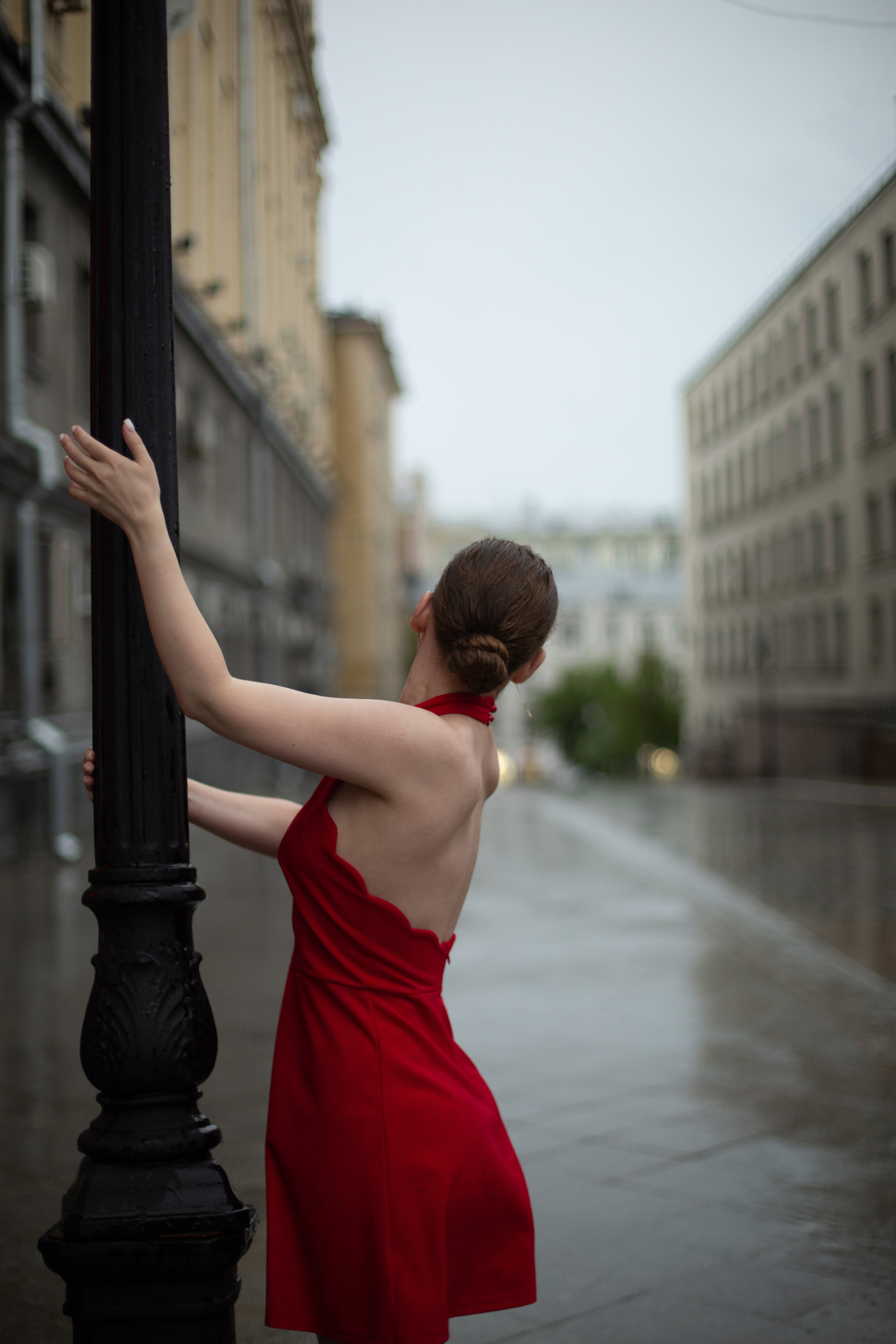 Полина под дождем. Мария Маркова детский и семейный фотограф в Москве