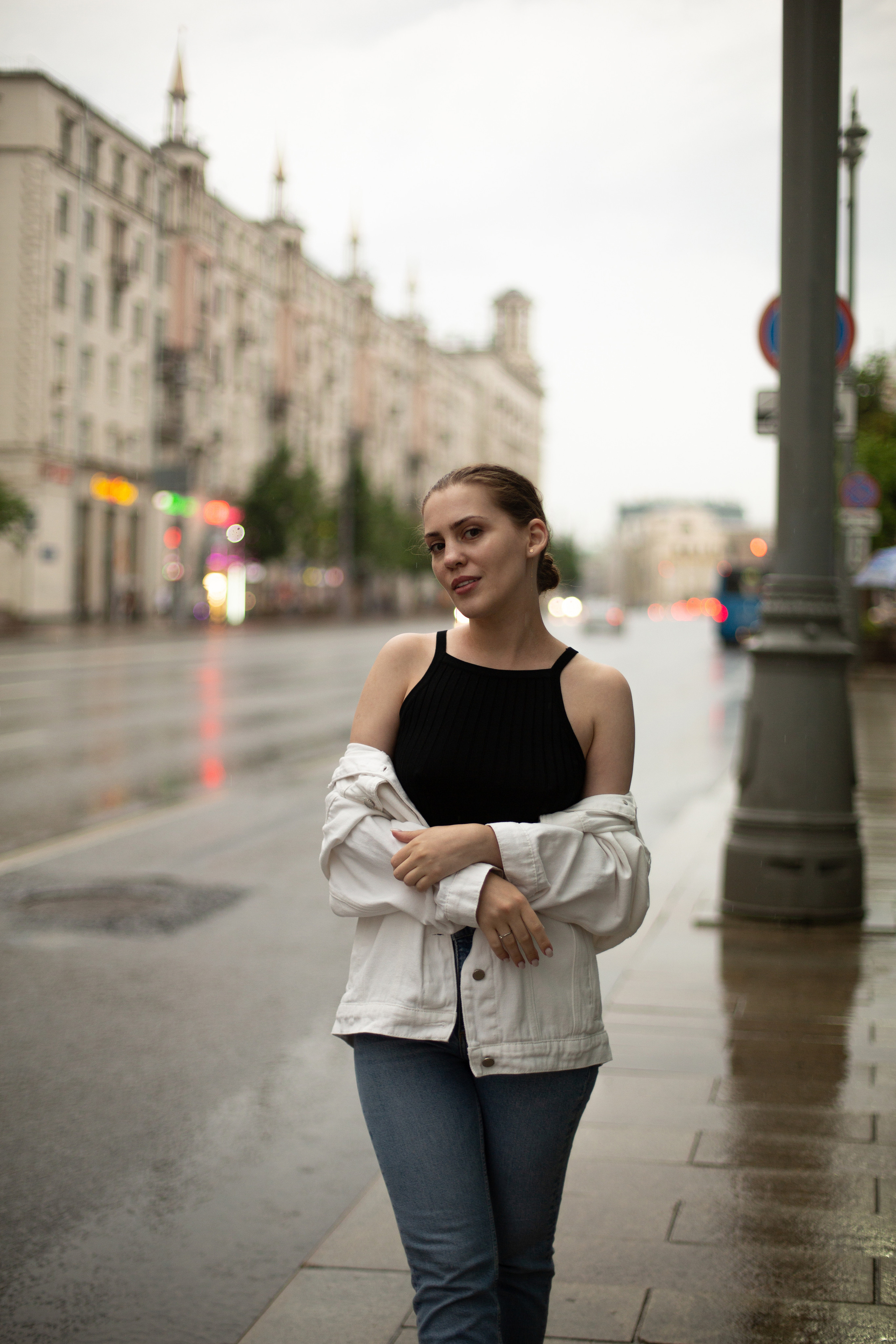 Полина под дождем. Мария Маркова детский и семейный фотограф в Москве