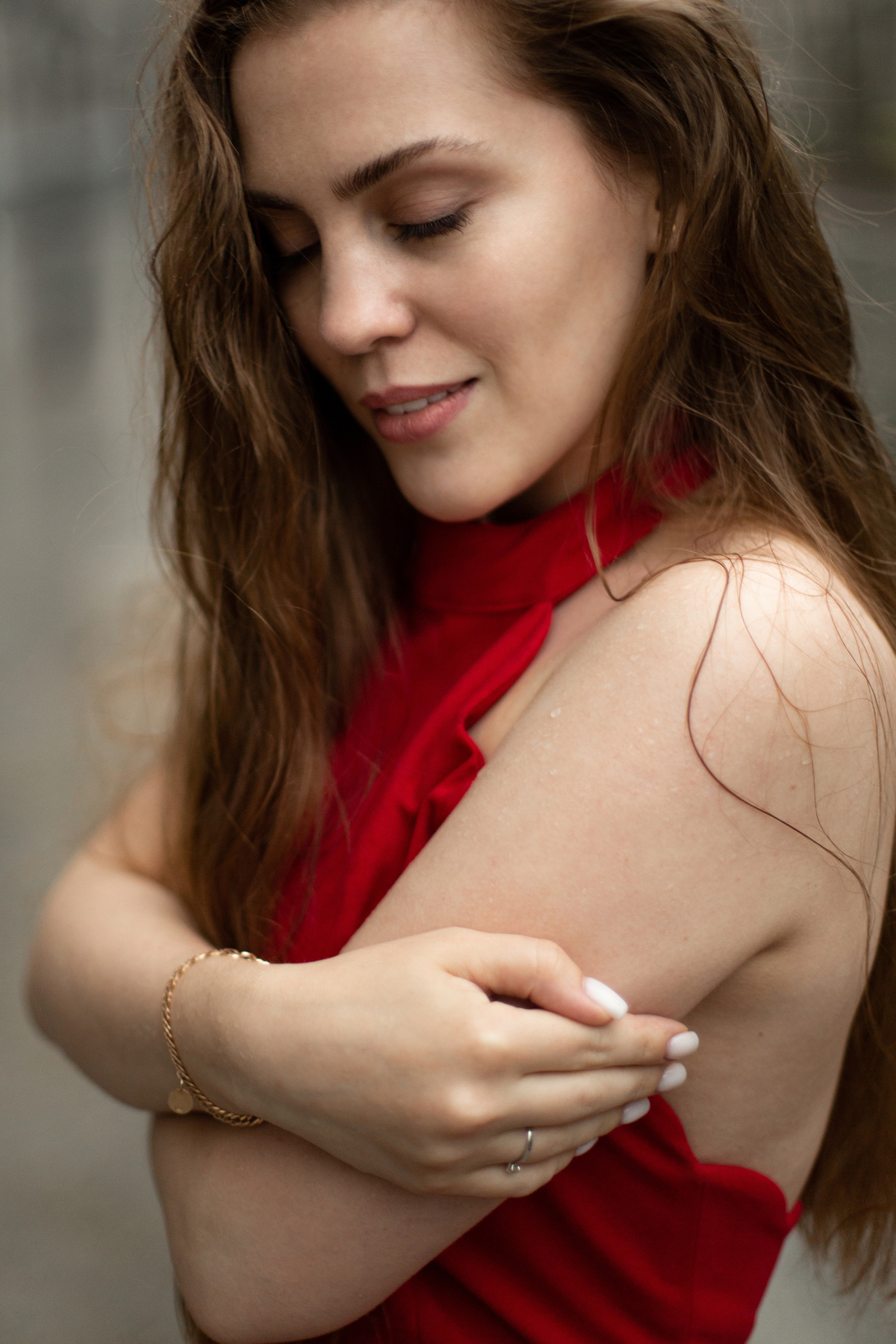 Полина под дождем. Мария Маркова детский и семейный фотограф в Москве