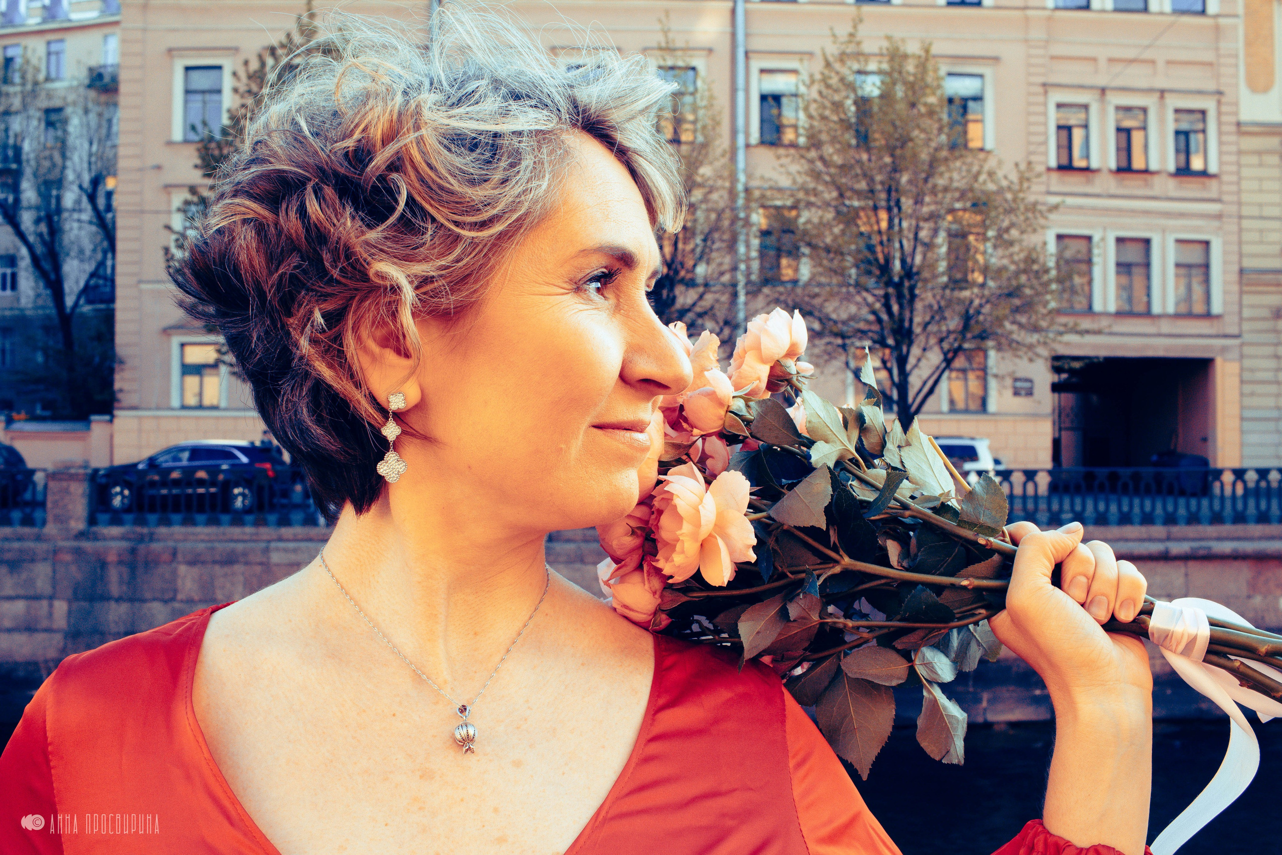 Контент-съемка с цветами, канал Грибоедова. Ваш фотограф в Санкт-Петербурге Анна Просвирина
