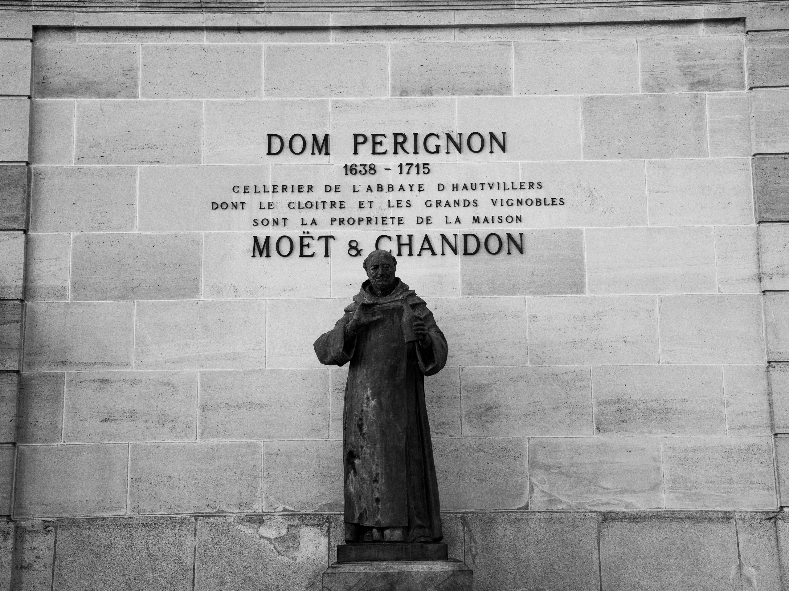 Champagne 2025. Фотограф в Крыму Алевтина Швец