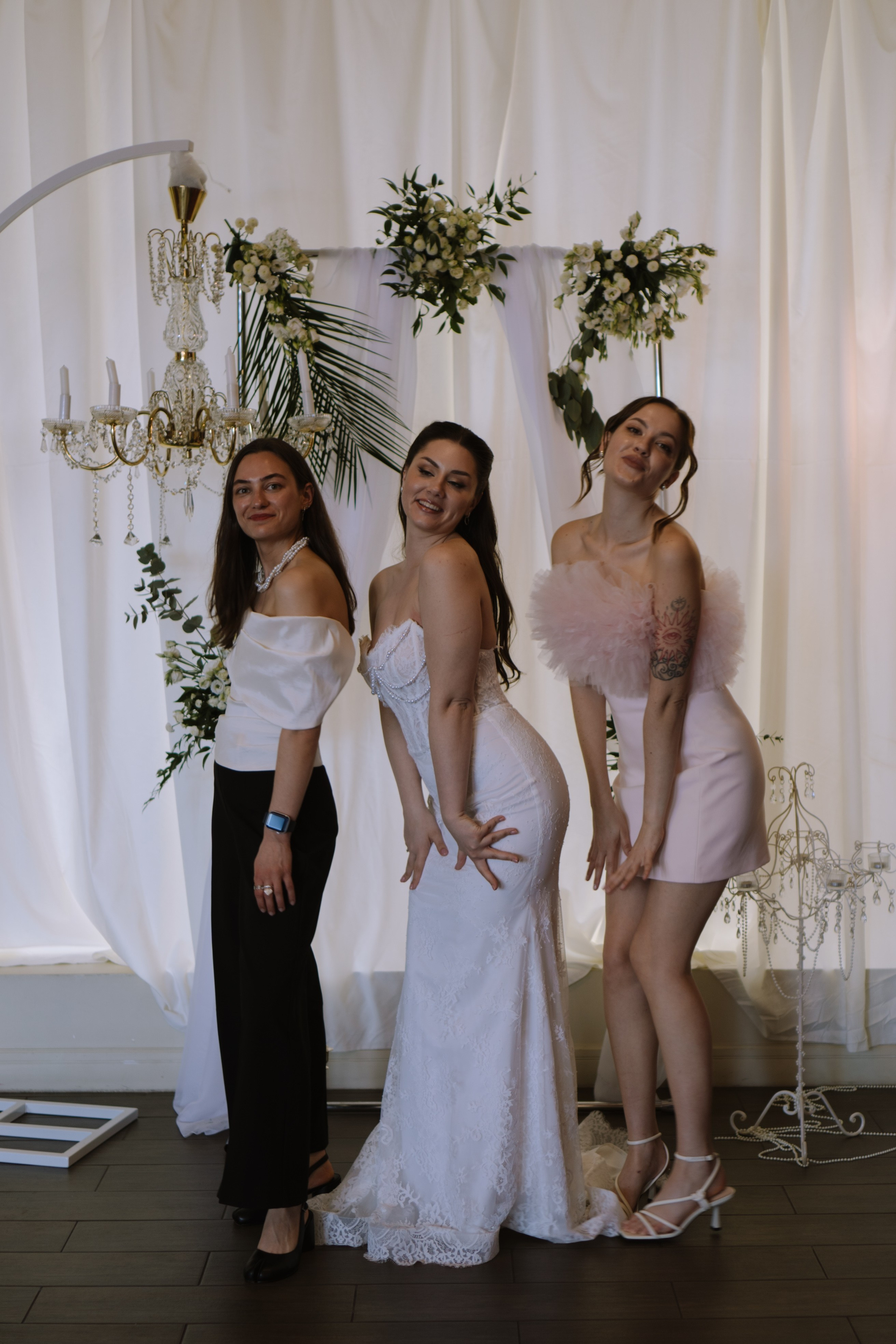 СВАДЕБНЫЙ БАНКЕТ НА ВЛАДИМИРСКОЙ В САНКТ-ПЕТЕРБУРГЕ (КАМЕРНАЯ СВАДЬБА). Профессиональный фотограф, Санкт-Петербург — Виктория Богомолова