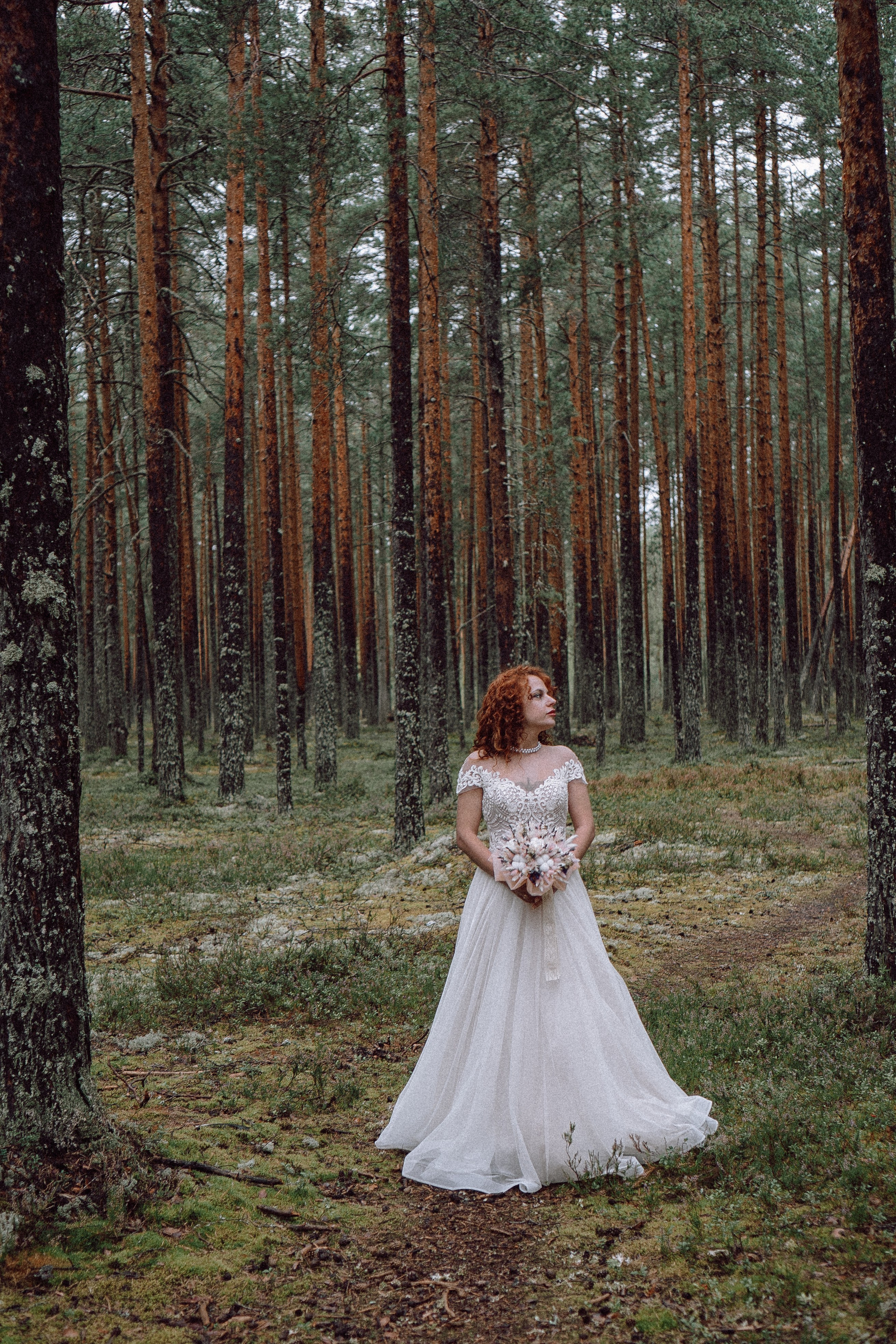 СВАДЕБНАЯ ФОТОСЕССИИЯ ПАРЫ В ГОРОДЕ ПРИОЗЕРСК В СОСНОВОМ ЛЕСУ И С ПИКАПОМ. Профессиональный фотограф, Санкт-Петербург — Виктория Богомолова