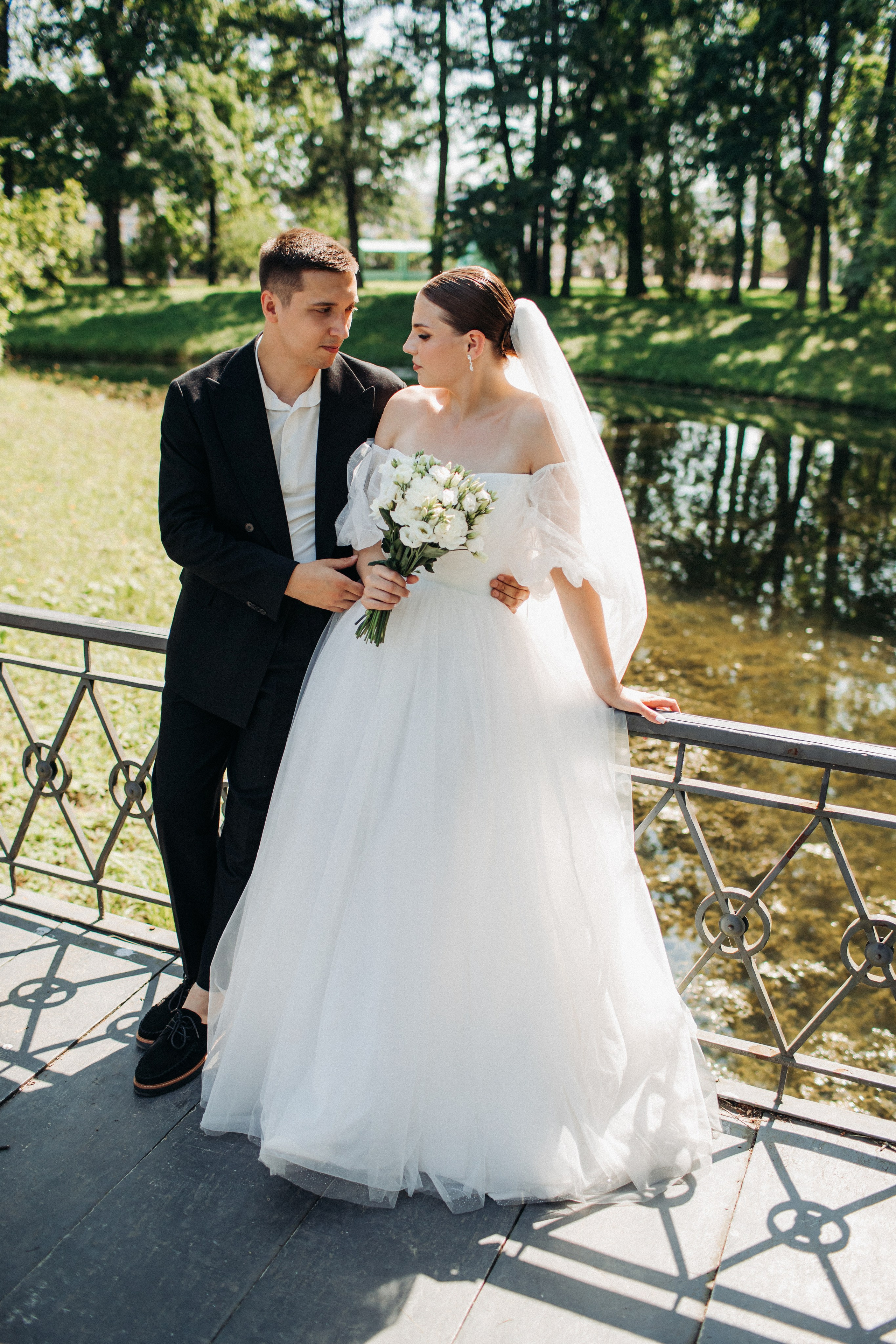Vlad & Nadya (Saint-Petersburg, Russia). Destination wedding photographer Peter Letu
