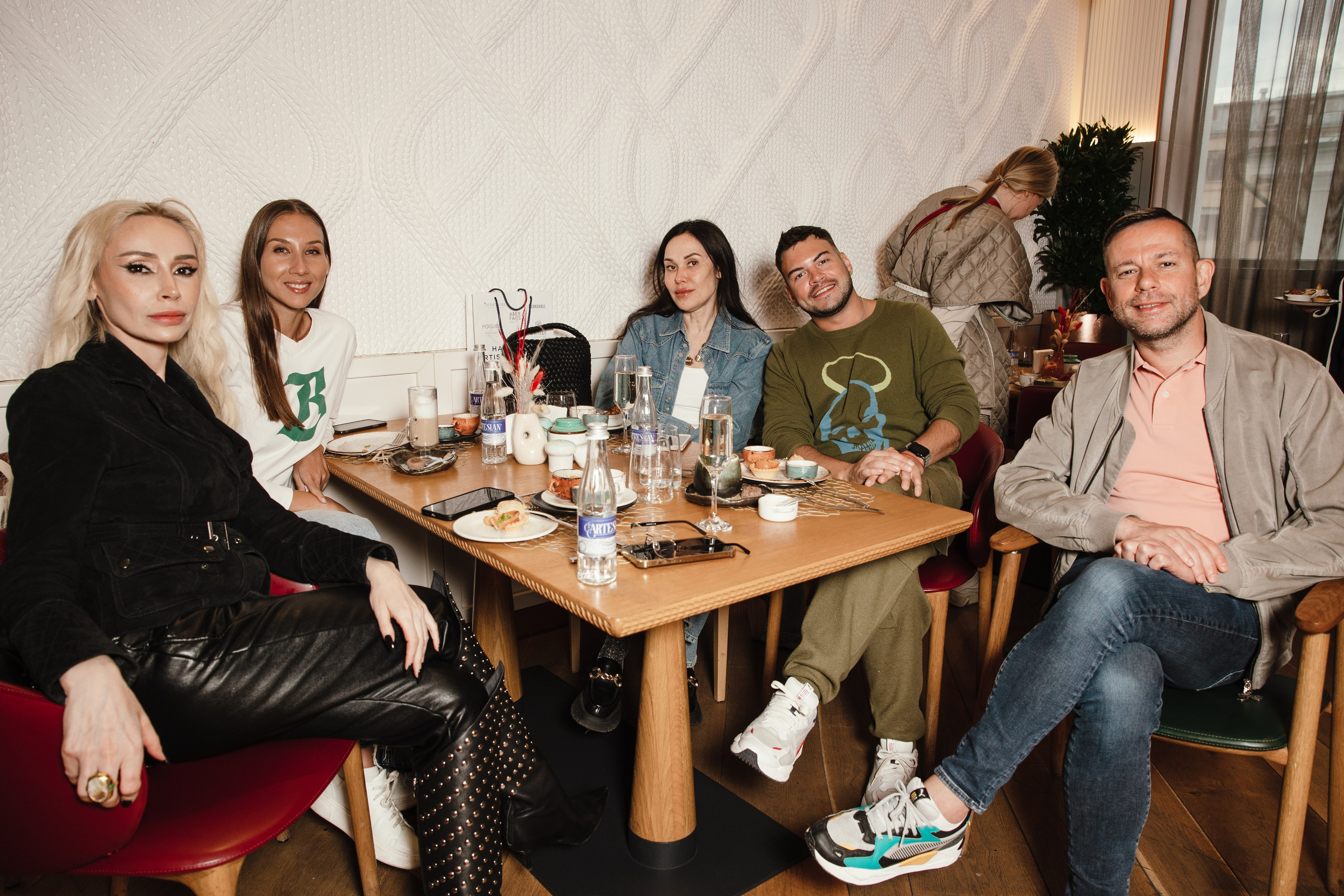 Презентация Russian Fashion Dom в ресторане Shagal. Контент фотограф в Москве и области Елена Кулакова