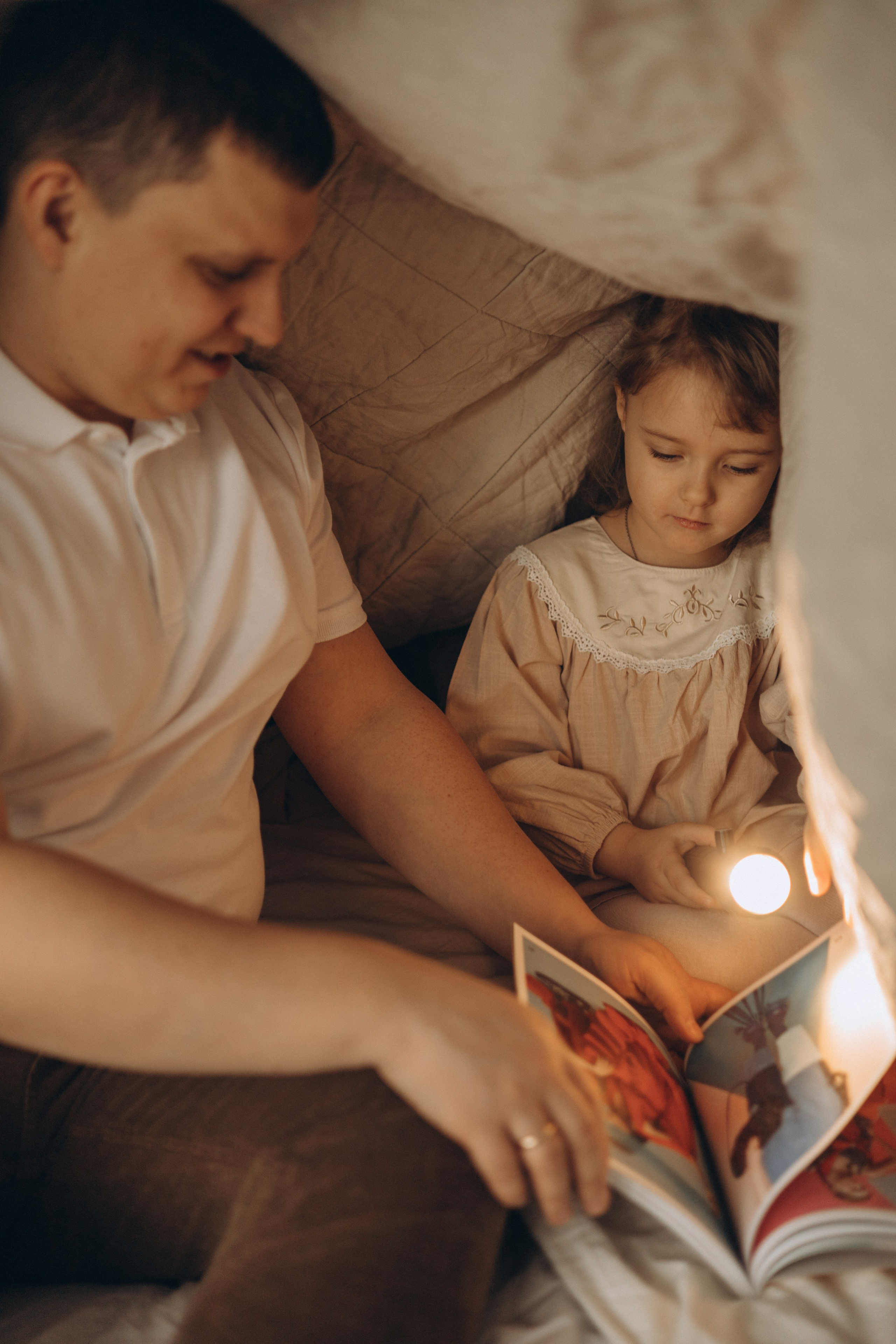 Алексей, Дарья и Василиса. Привет! Меня зовут Эльвира, я фотограф в Екатеринбурге