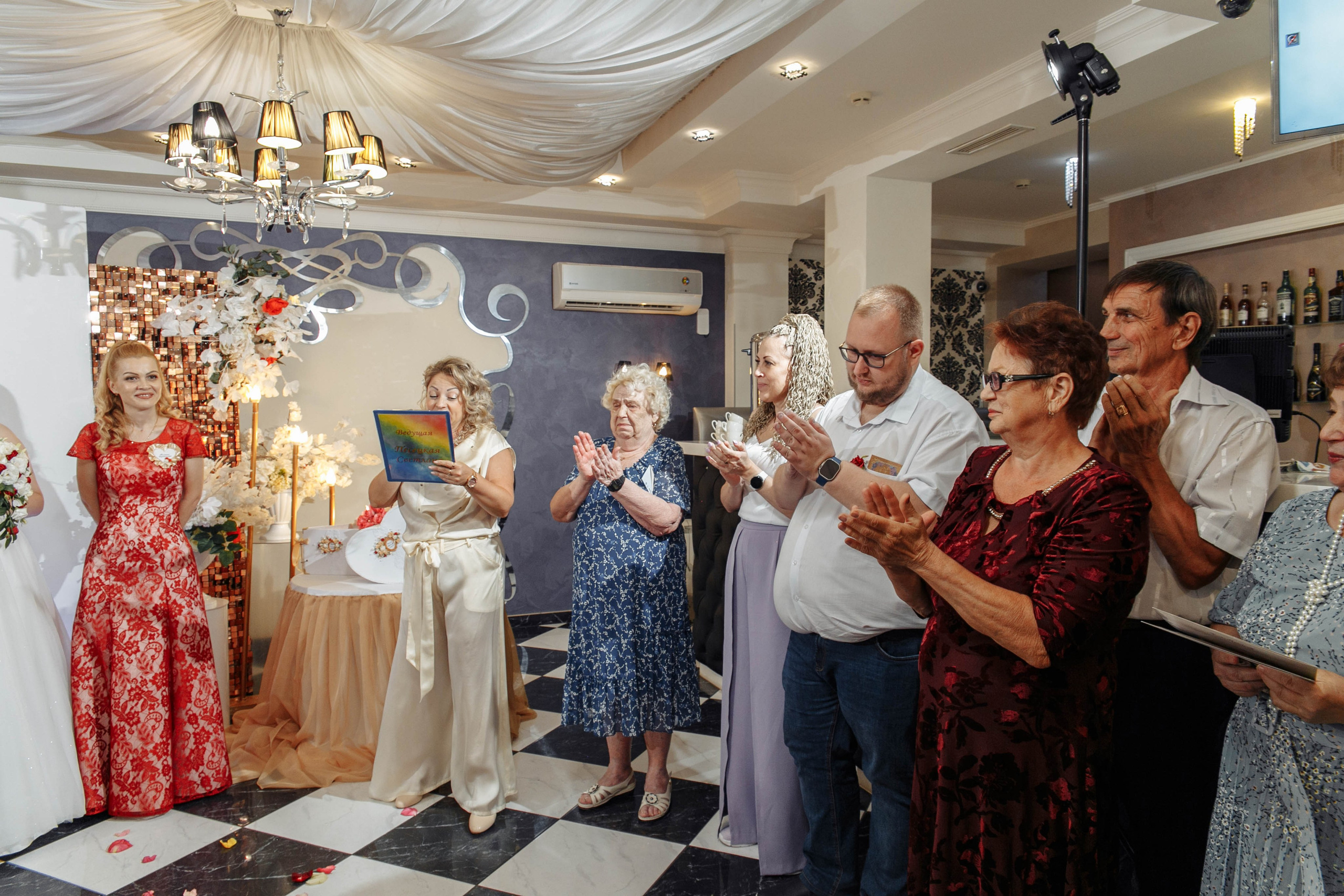 Татьяна и Виктор: настоящая русская свадьба. Событийный фотограф Максим Бескоровайновнов