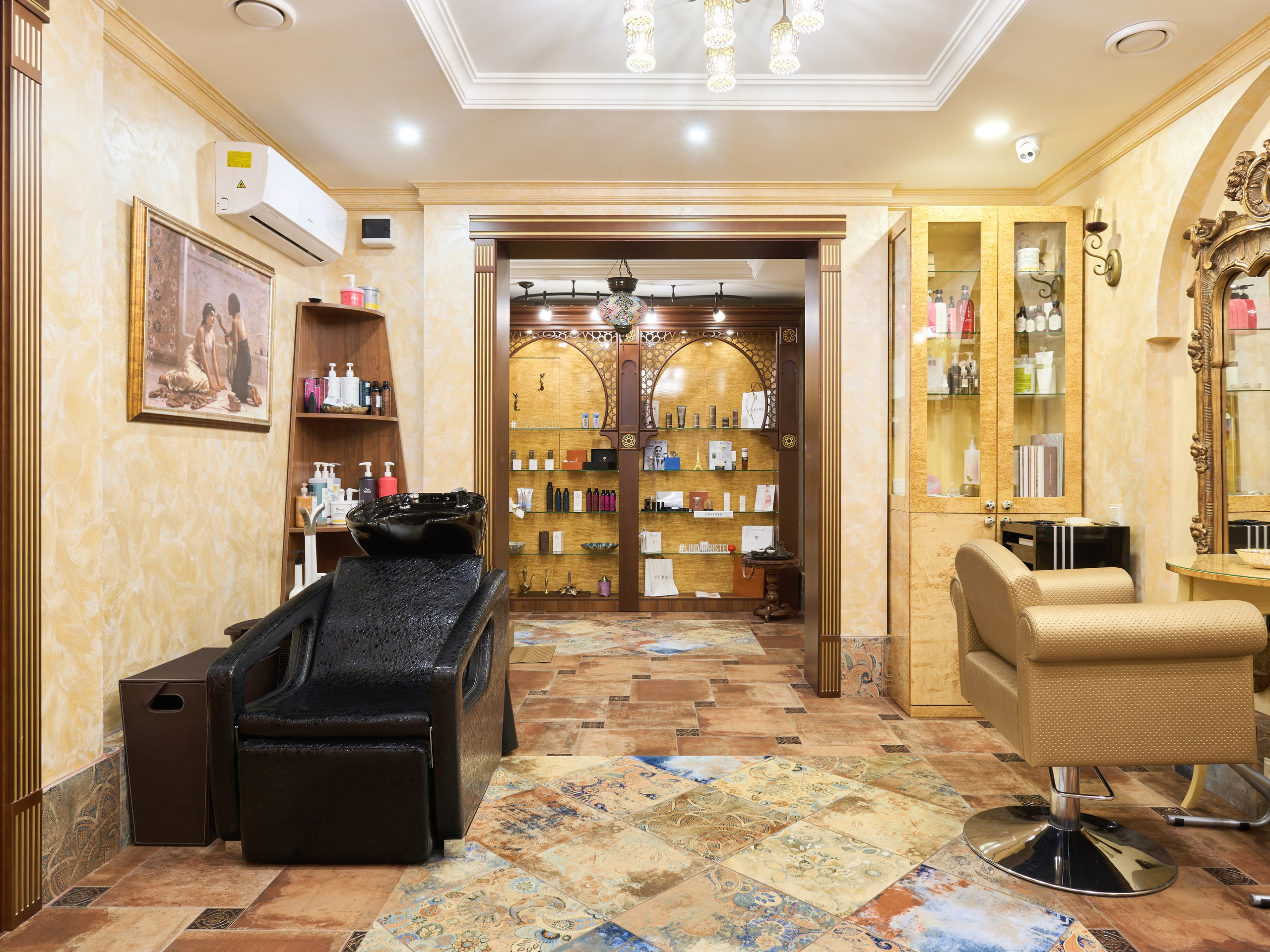 Салон красоты (Эмира). Автомобильный и интерьерный фотограф в Минске Александр Тагаев