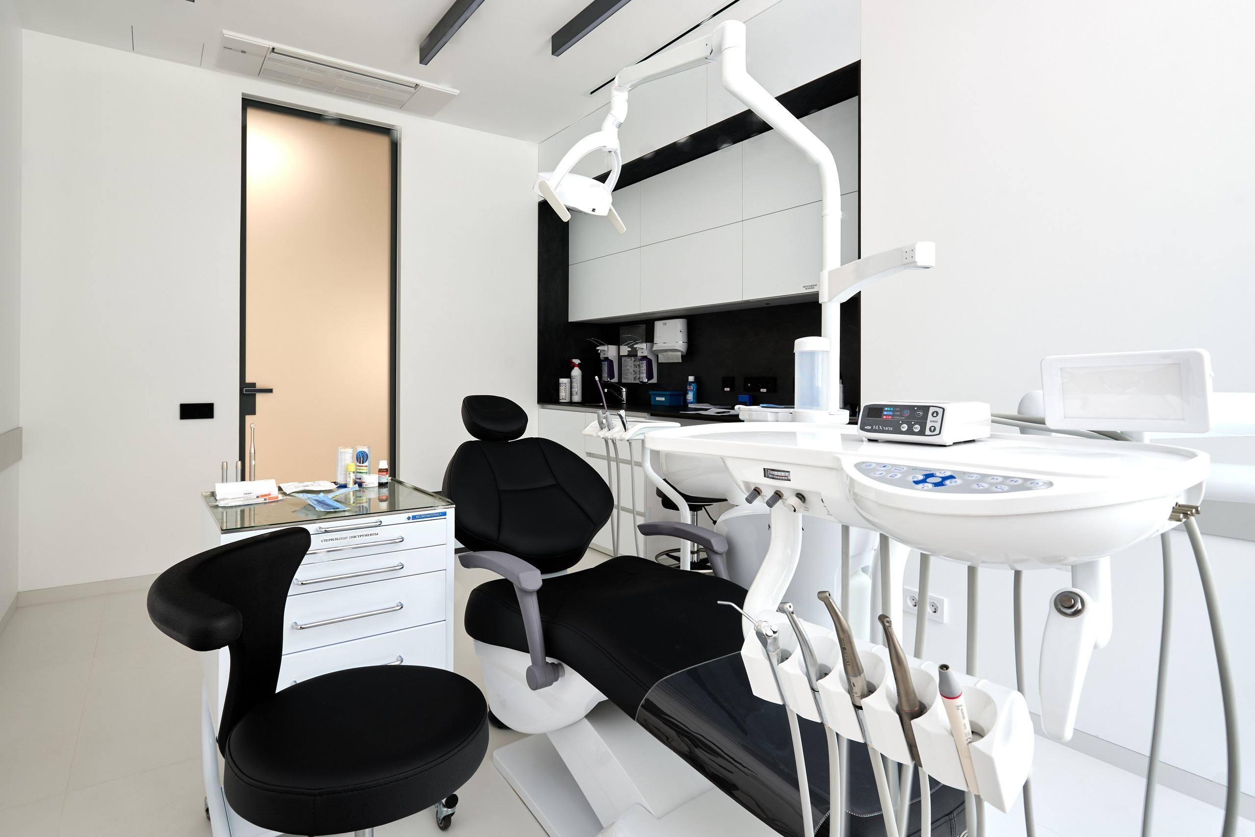 Стоматология Zigma. Автомобильный и интерьерный фотограф в Минске Александр Тагаев
