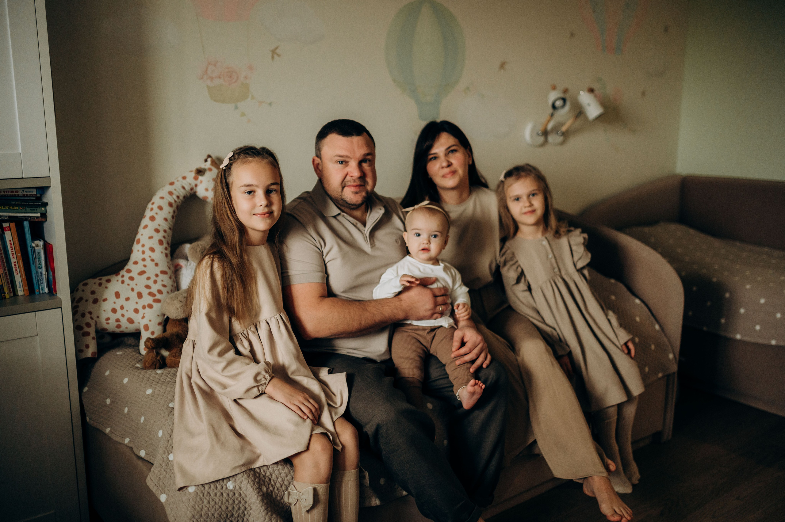 Годик младшей сестрёнке. Семейный фотограф в Домодедово и Москве Елена Пичугина