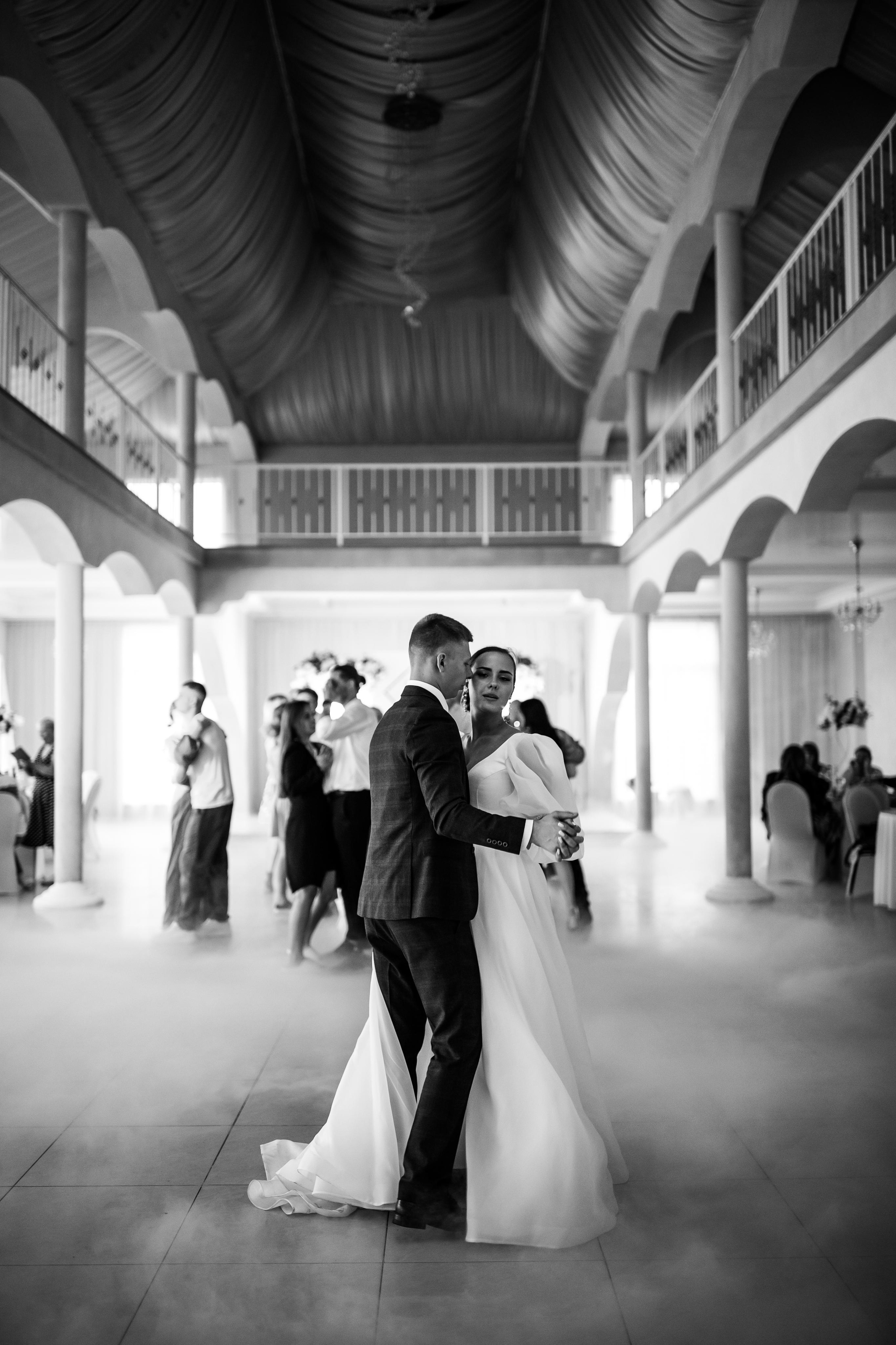 Мир ЧБ. Свадебный фотограф в Москве и Твери