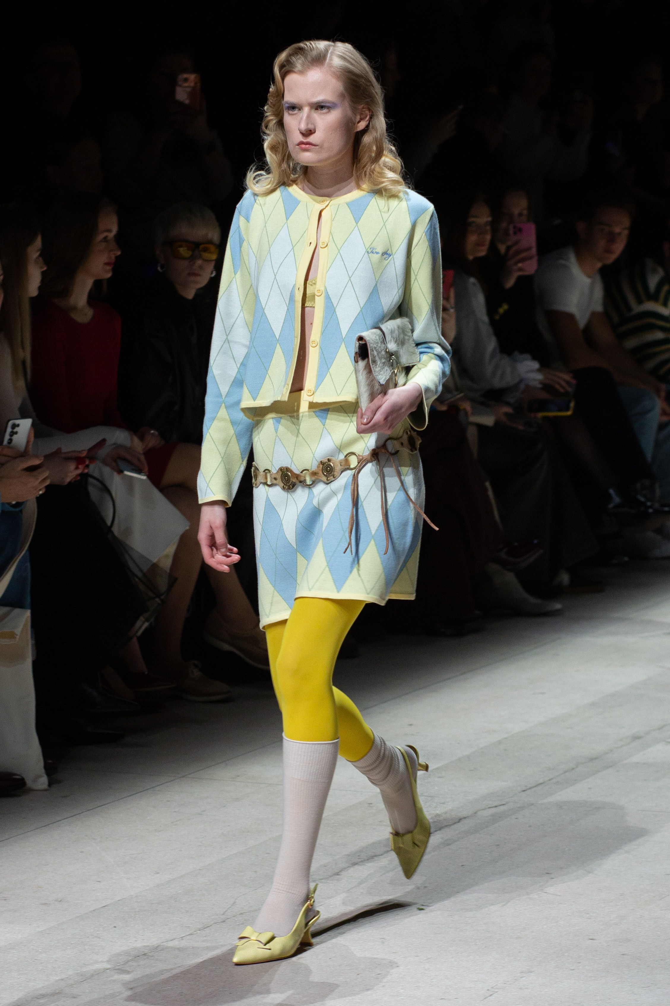 Reports from the Moscow Fashion Week shows. Neumann’s moon