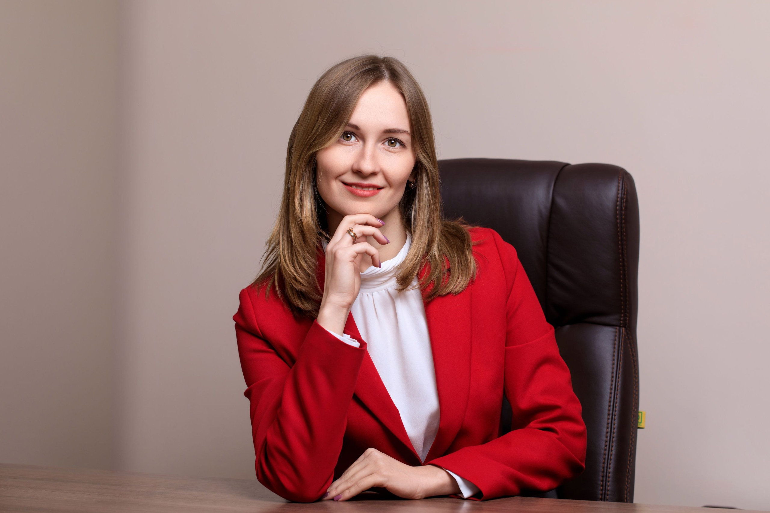 Деловой портрет | Премиум фотосессии от Fotogen. Интерьерная фотостудия FOTOGEN г. Краснодар